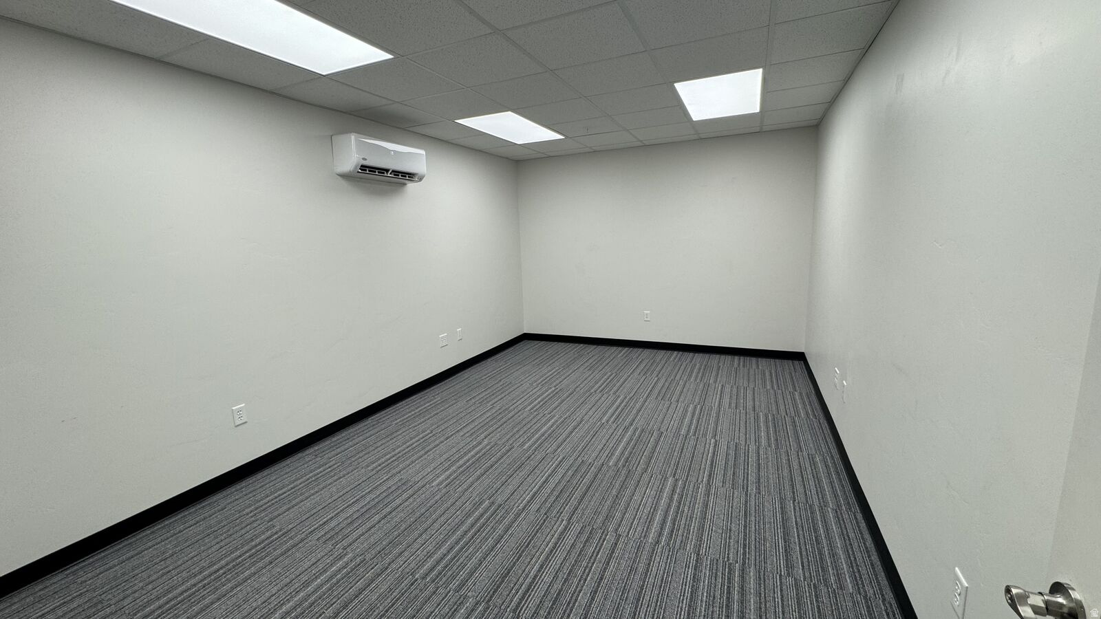 RACKER BLOCK - Commercial Lease