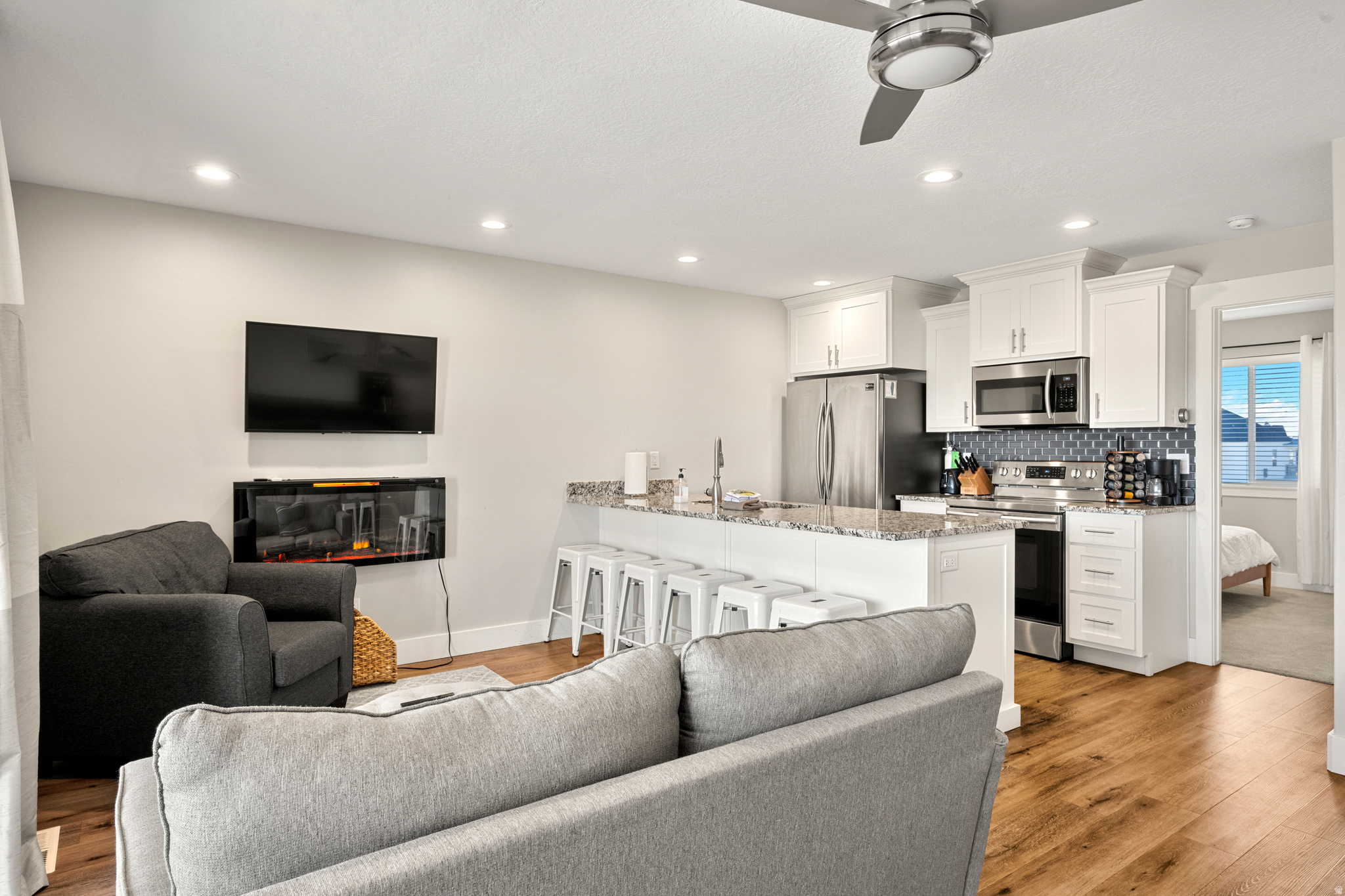 LEGACY BEACH - Residential