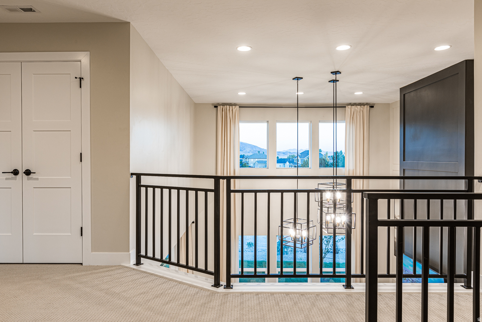 WILLOW ESTATES - Residential