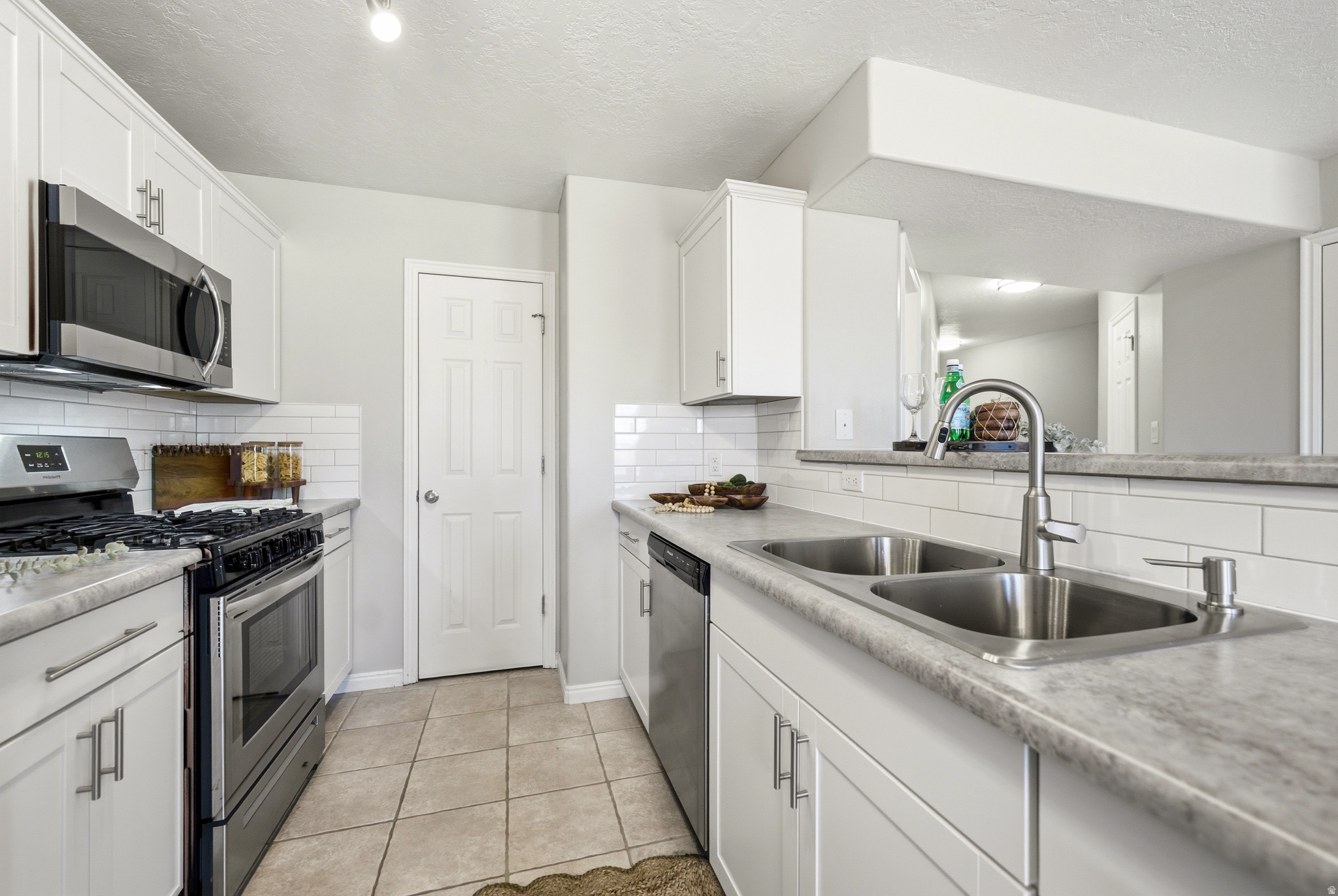 OQUIRRH PARK PHASE 4 - Residential