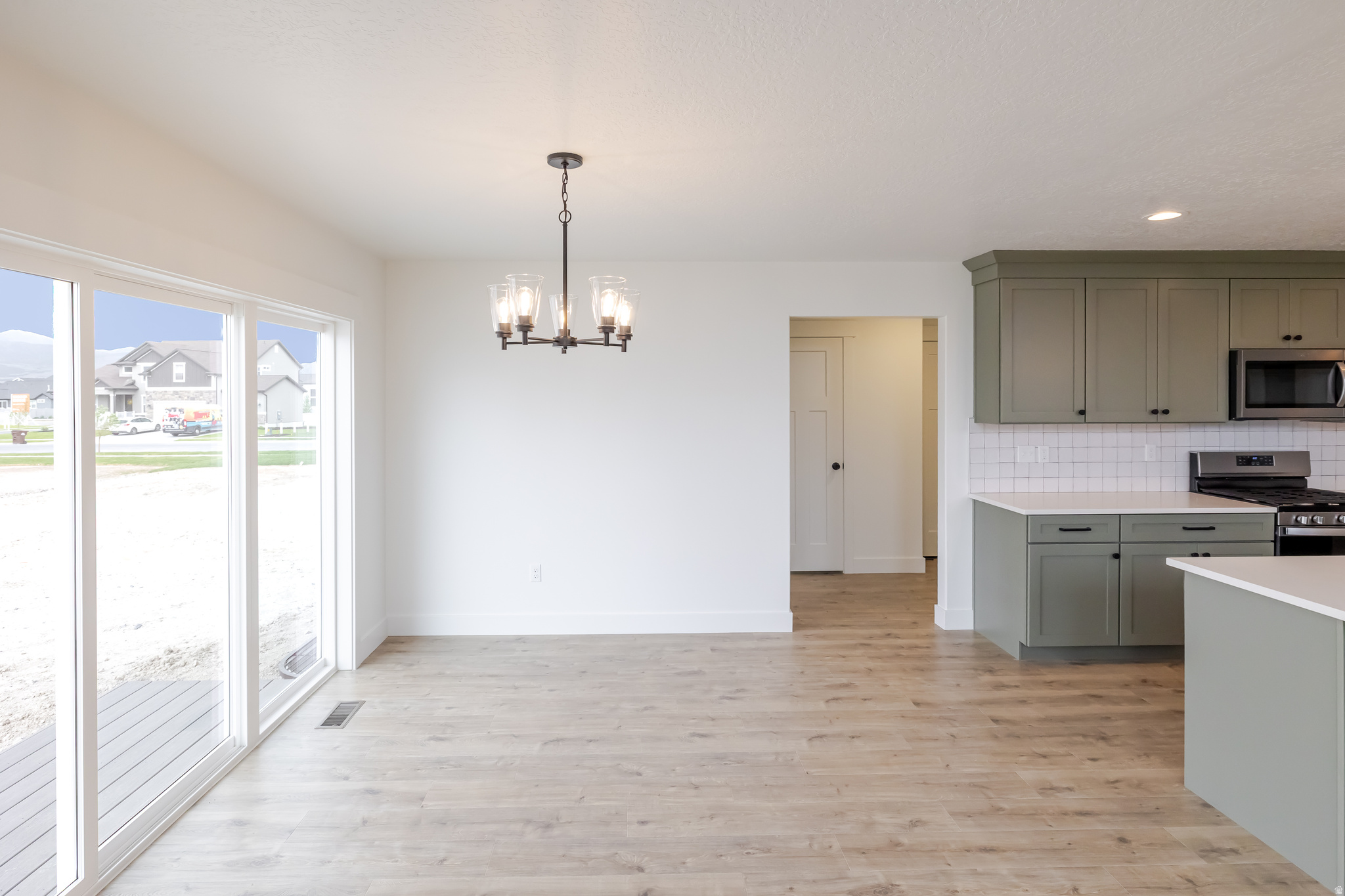 ROSE RANCH - Residential