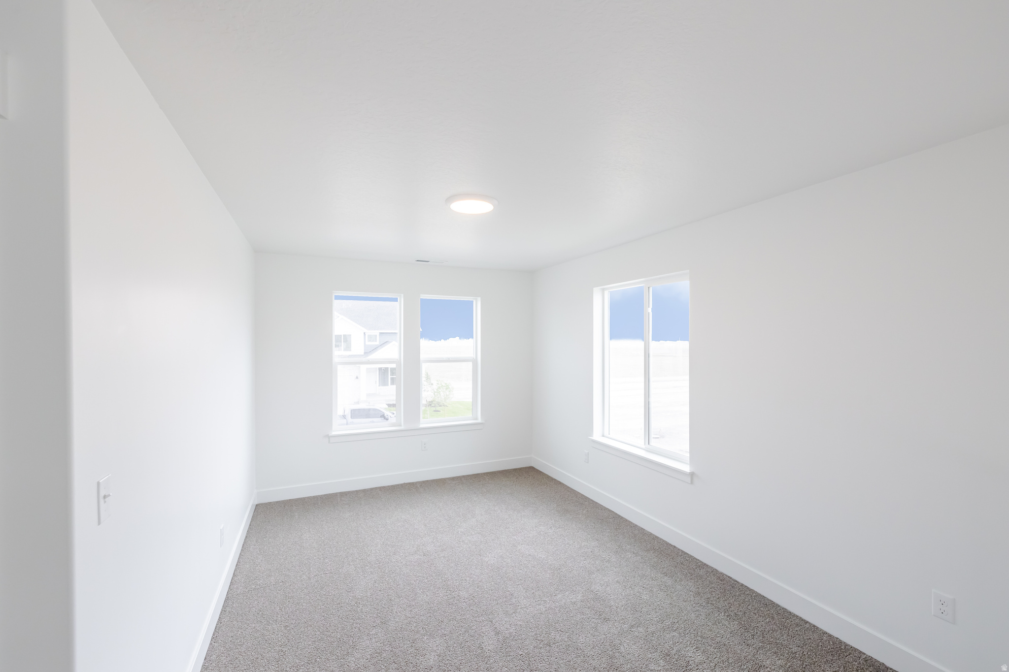 ROSE RANCH - Residential