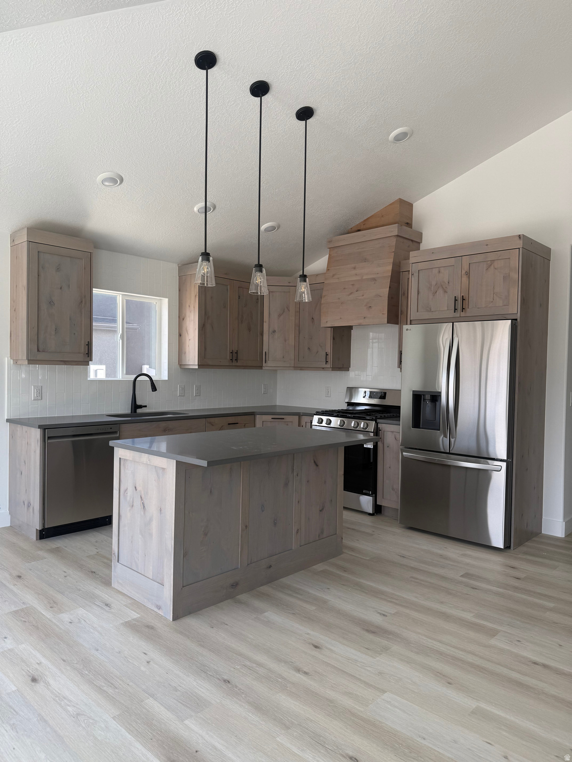 OVERLAKE ESTATES - Residential