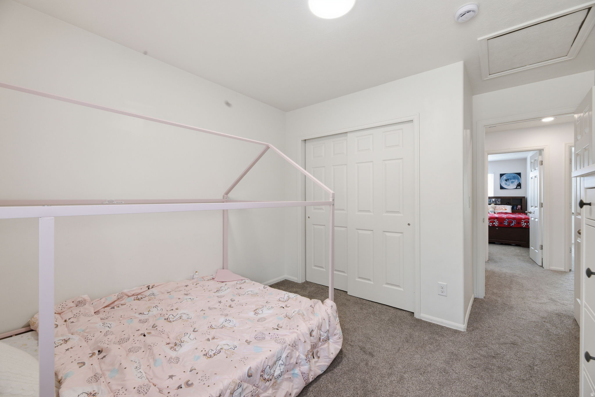 SILVER LAKE - Residential