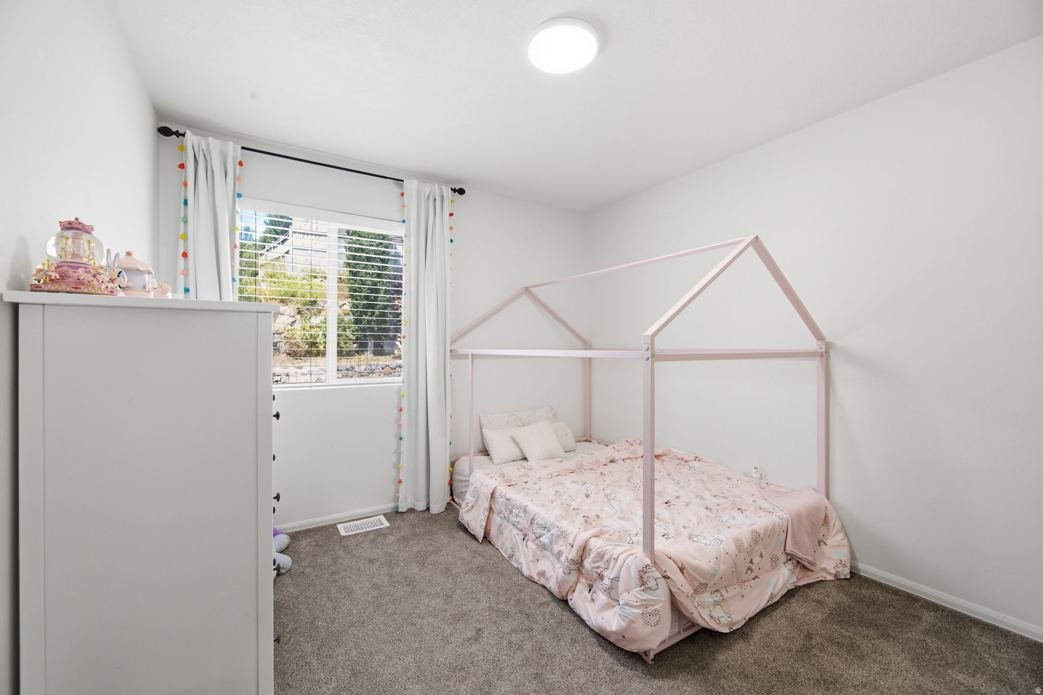 SILVER LAKE - Residential