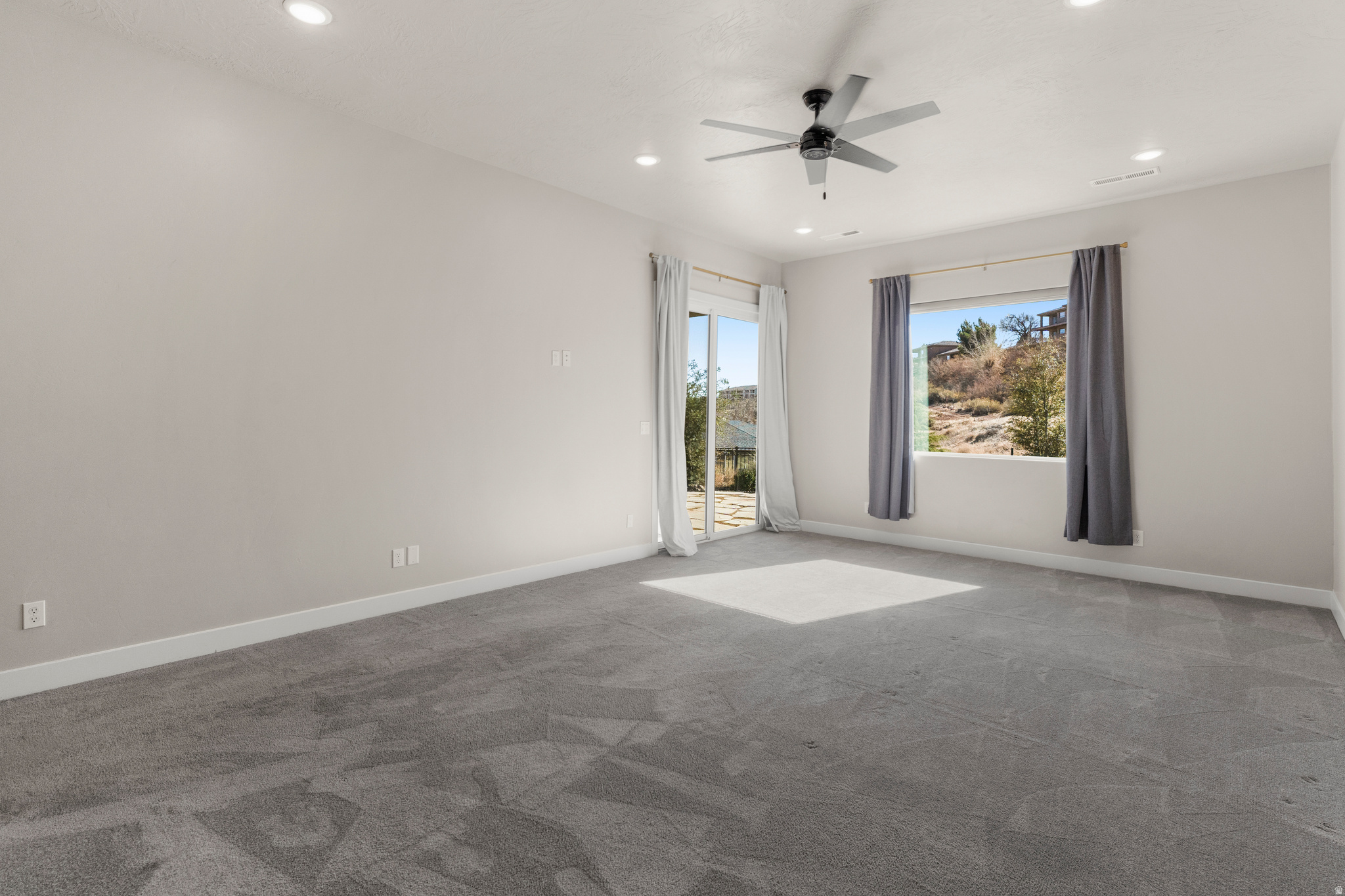 OVERLOOK AT GREEN VALLEY - Residential