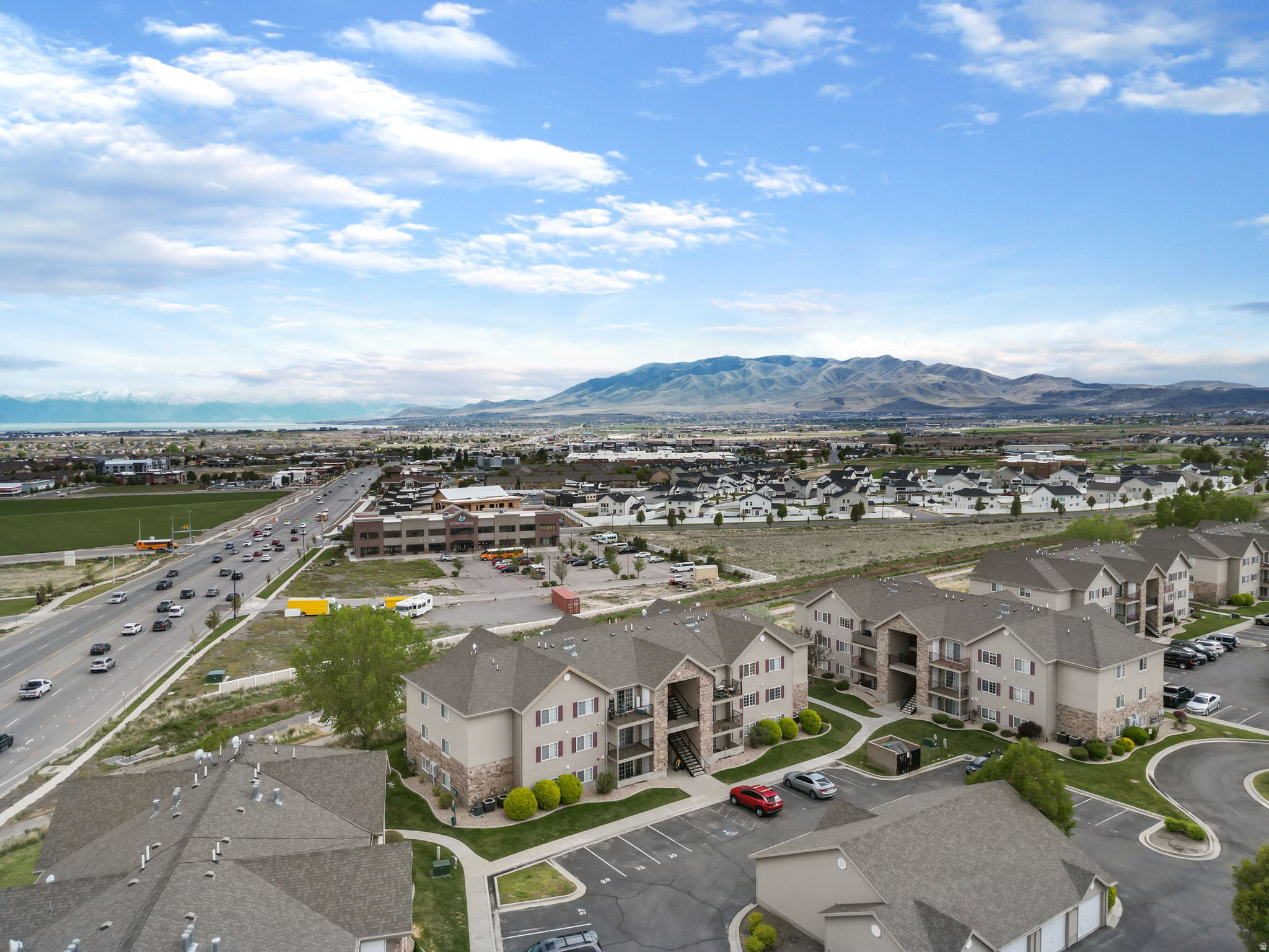 HILLCREST - Residential
