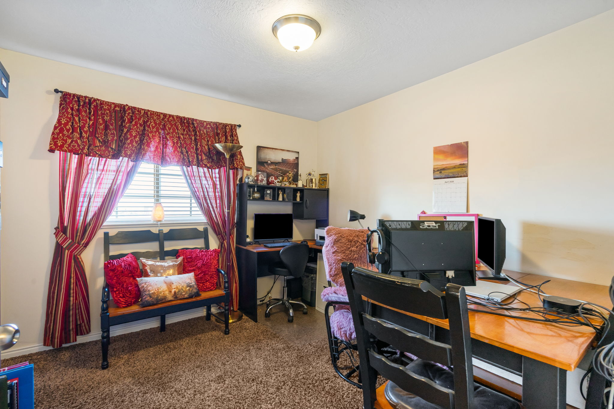 HILLCREST - Residential