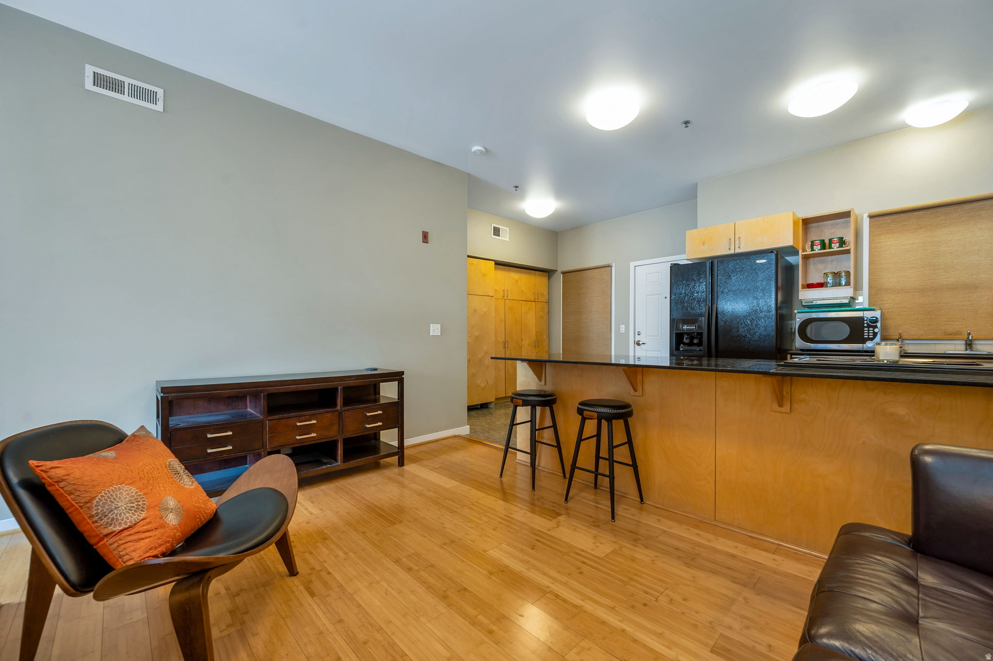LIBRARY SQUARE - Residential