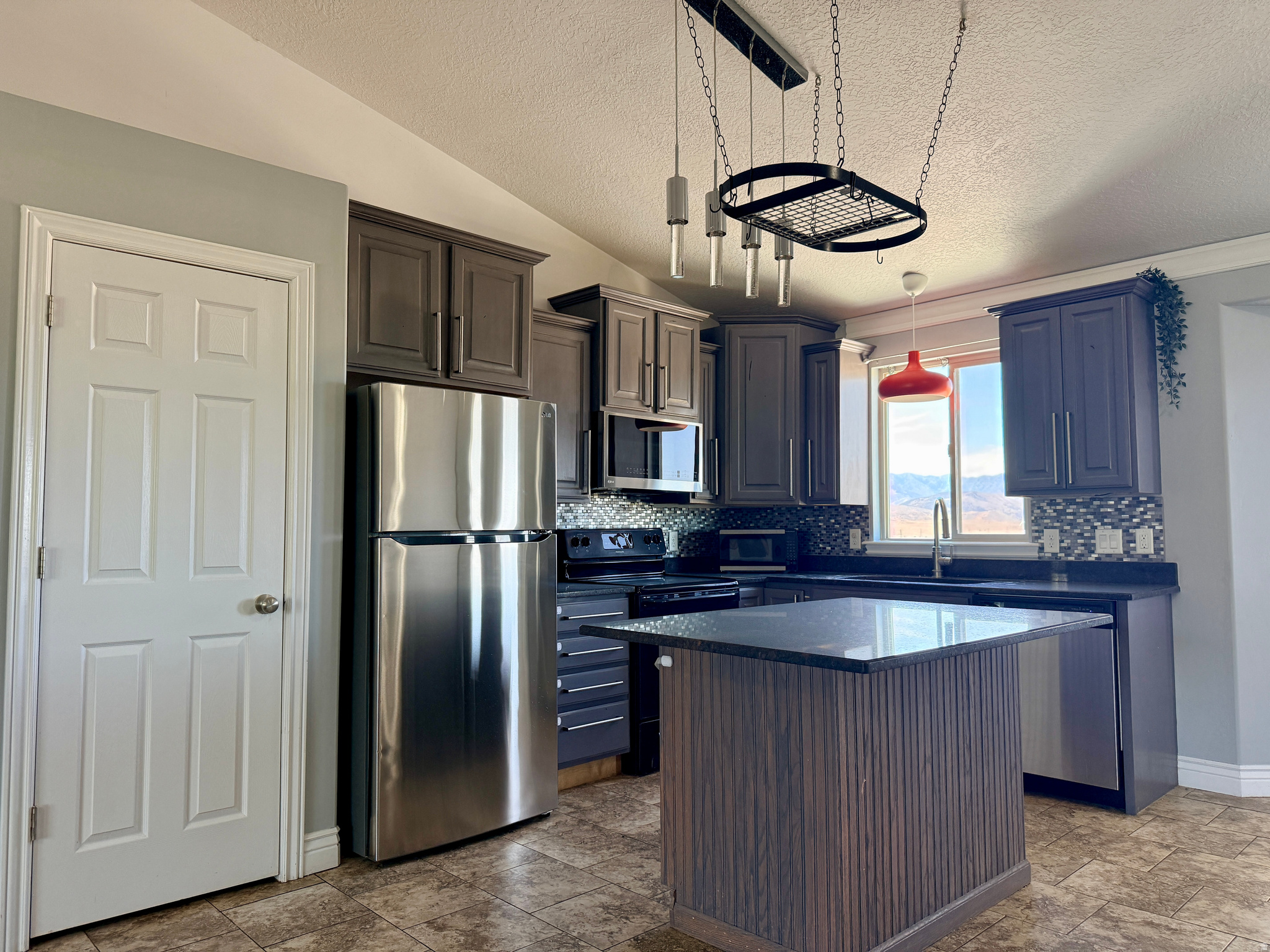 WEST MEADOWS PLAT D AMENDED - Residential