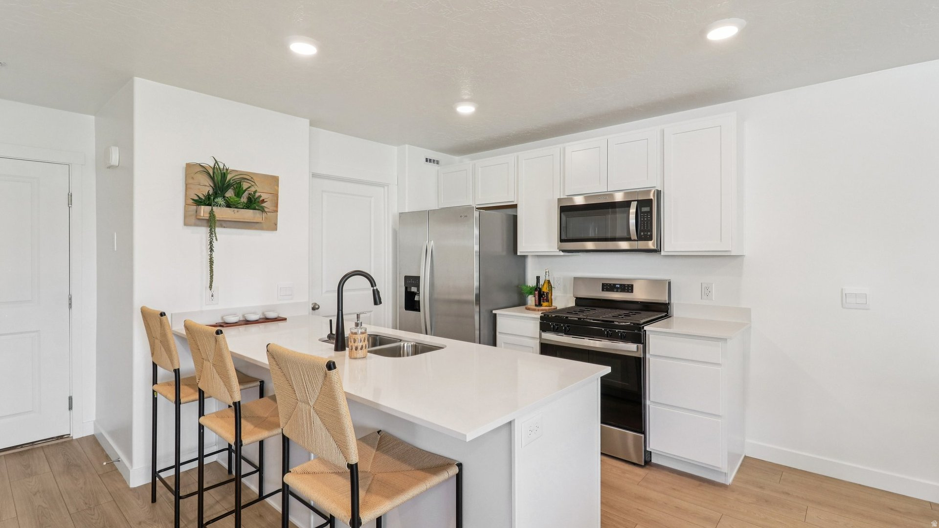 INVERNESS BY D.R. HORTON - Residential