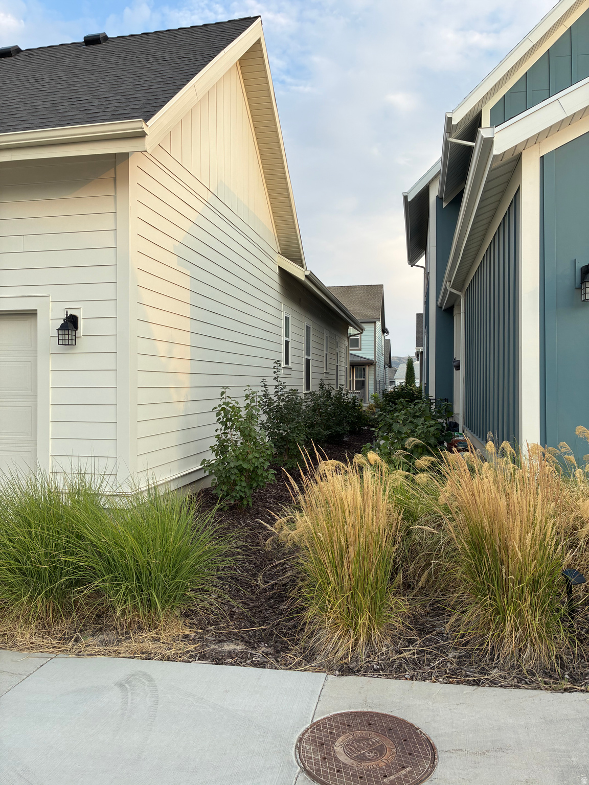 DAYBREAK CASCADE - Residential