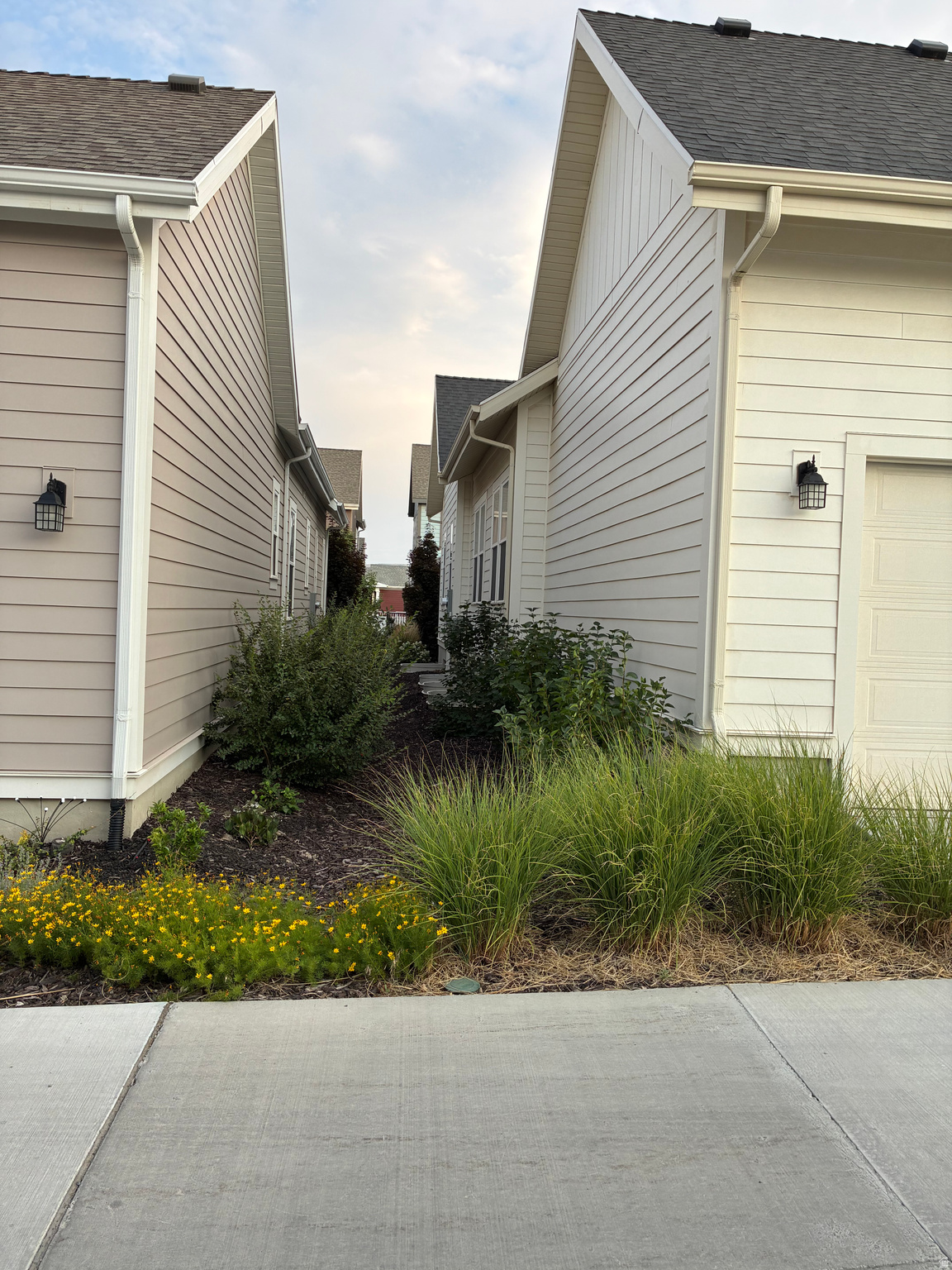 DAYBREAK CASCADE - Residential