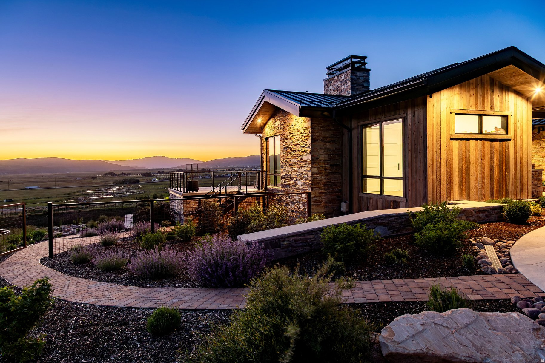 HIGH STAR RANCH - Residential