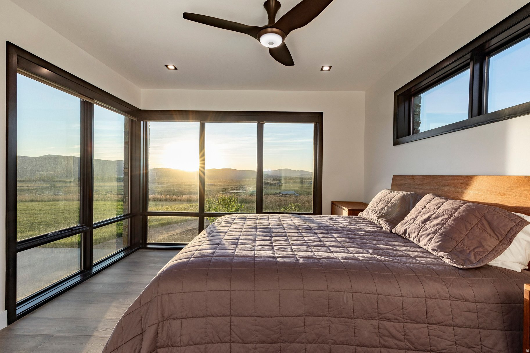HIGH STAR RANCH - Residential