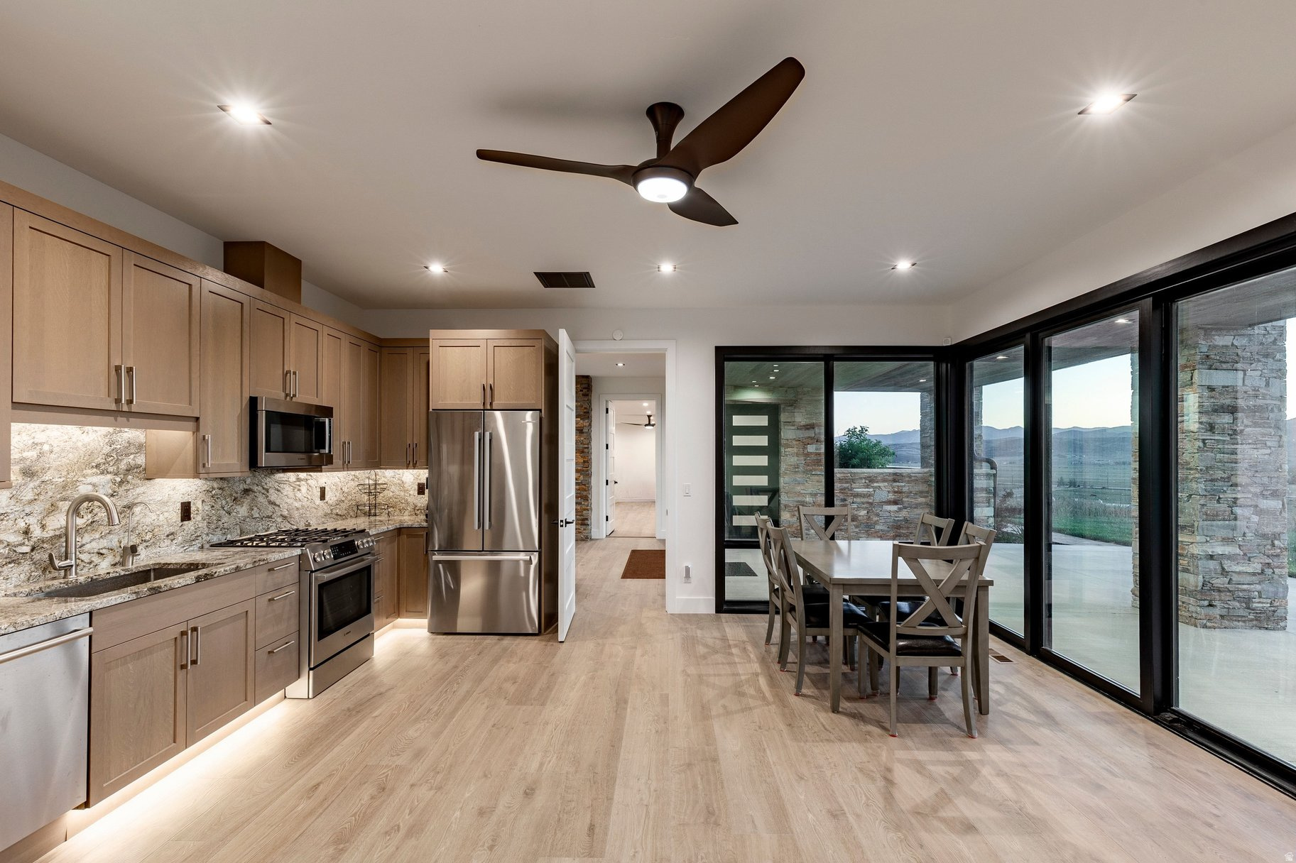 HIGH STAR RANCH - Residential