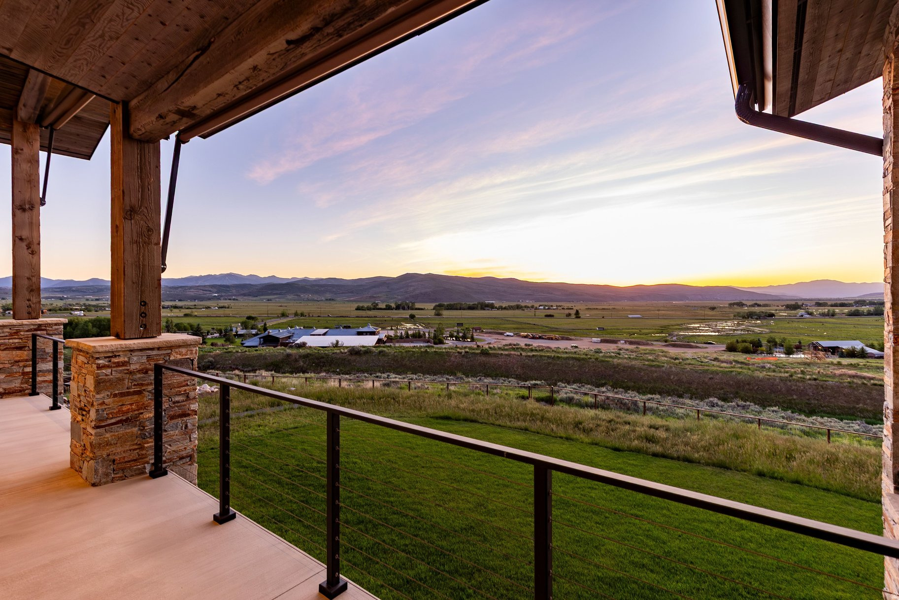 HIGH STAR RANCH - Residential