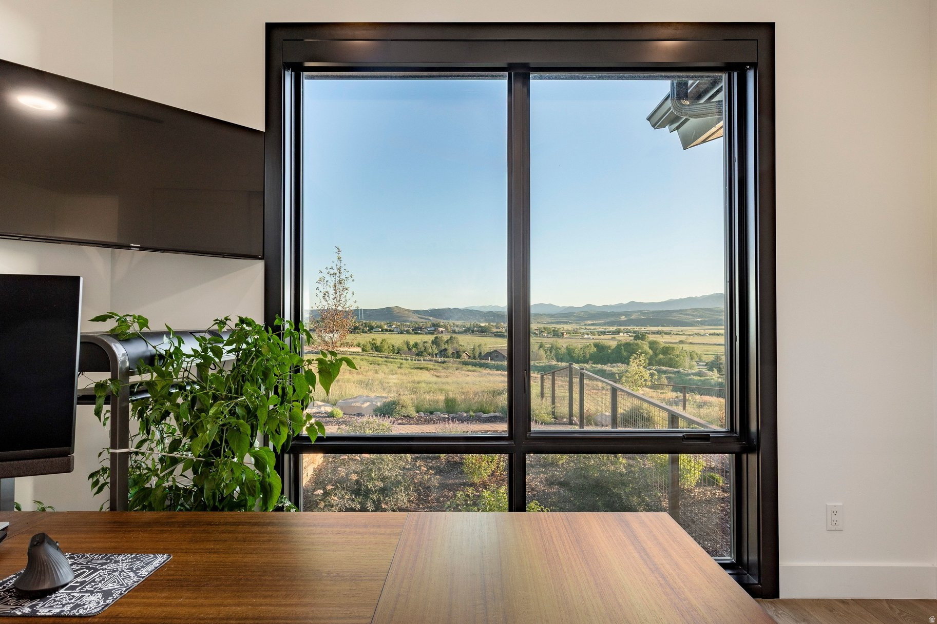 HIGH STAR RANCH - Residential