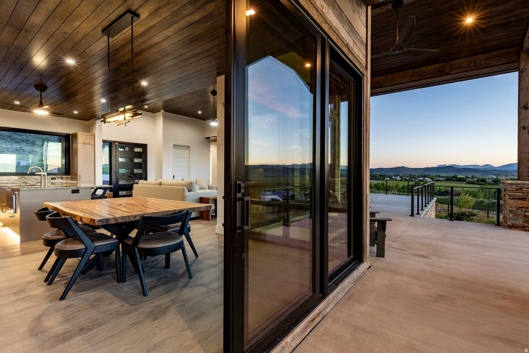 HIGH STAR RANCH - Residential