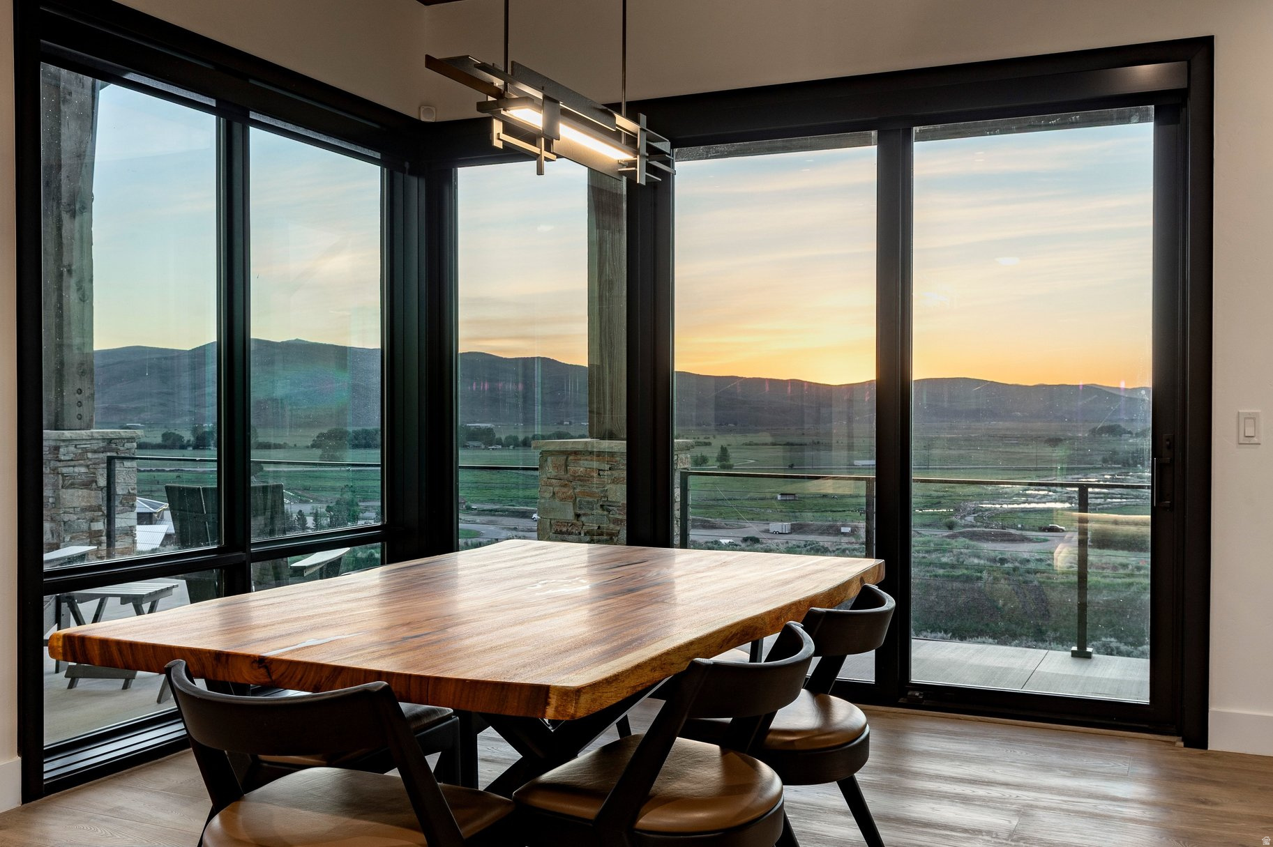 HIGH STAR RANCH - Residential