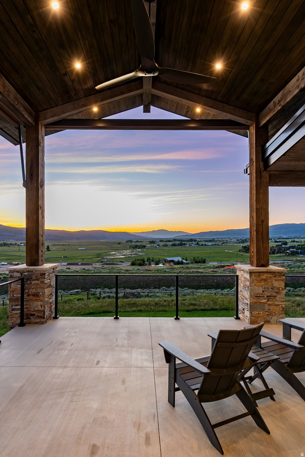 HIGH STAR RANCH - Residential
