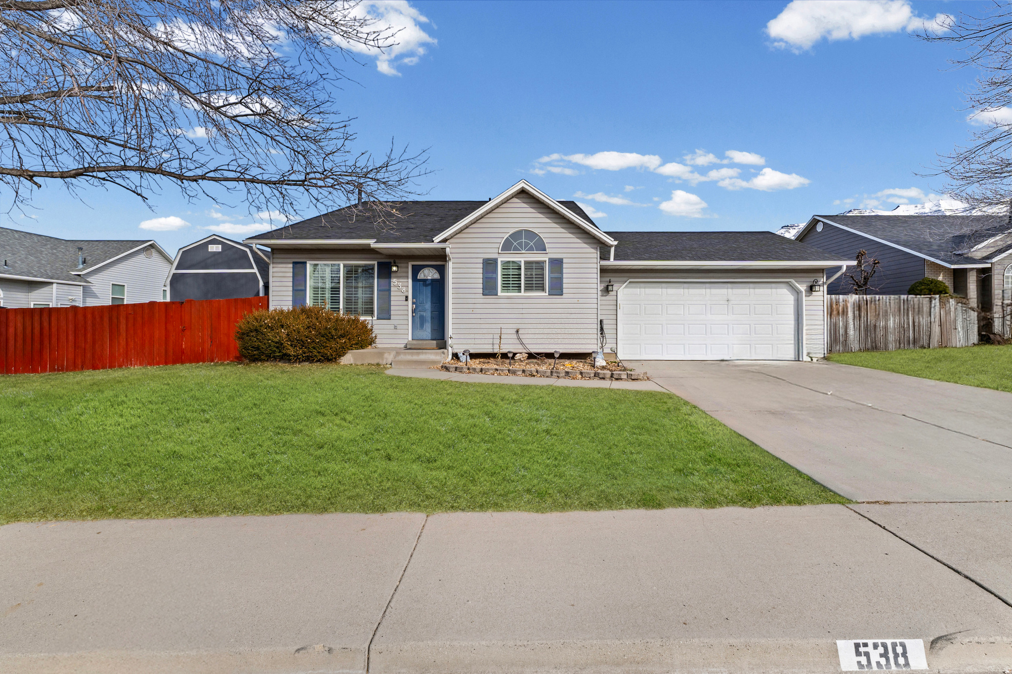 ARLINGTON PARK - Residential