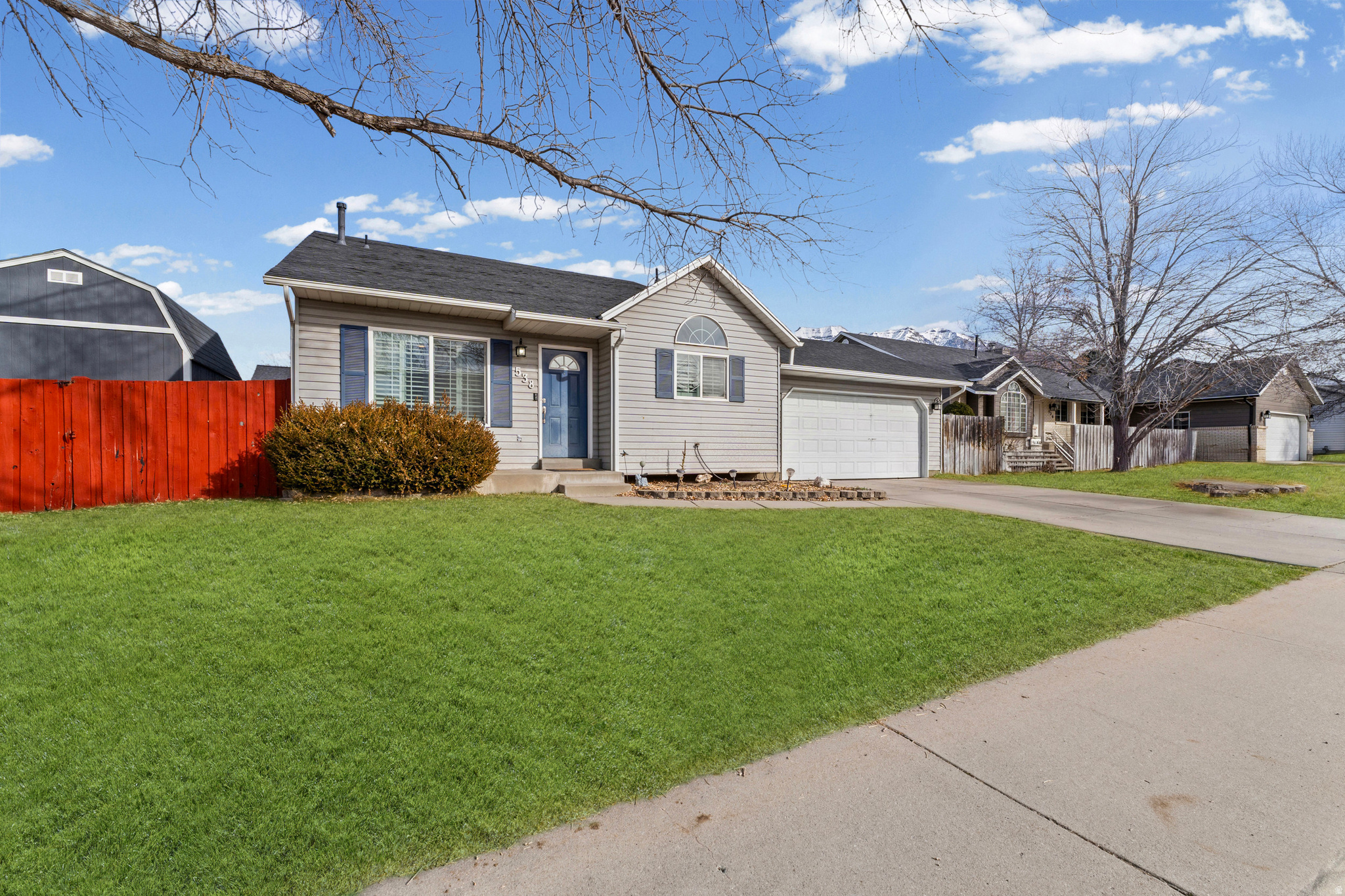 ARLINGTON PARK - Residential