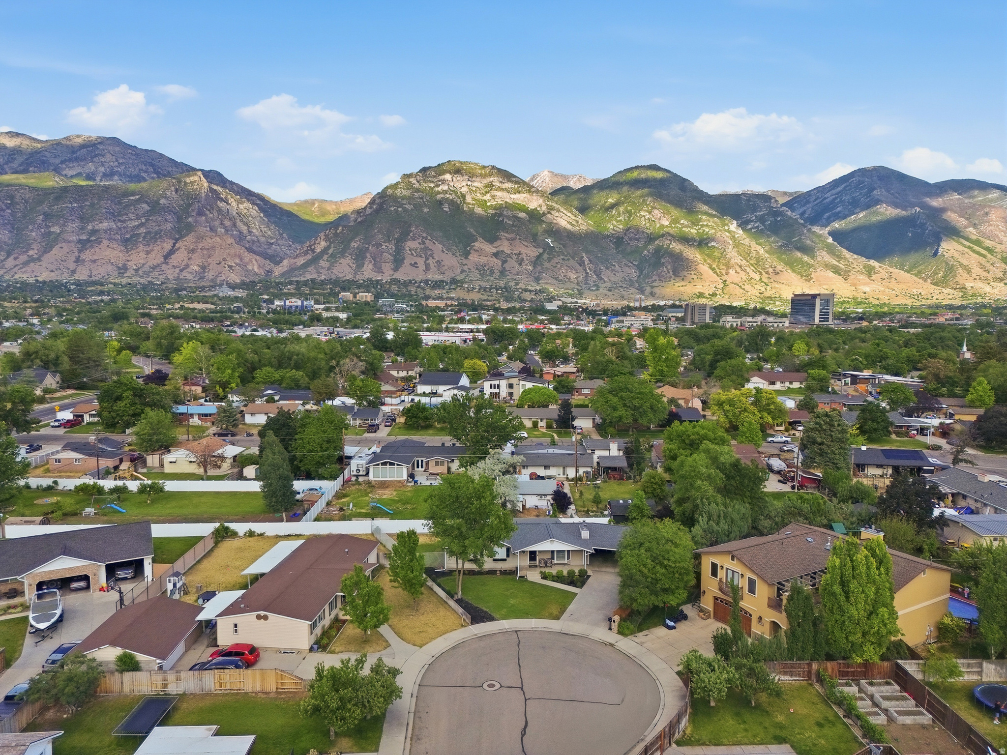 MOUNTAIN VIEW - Residential