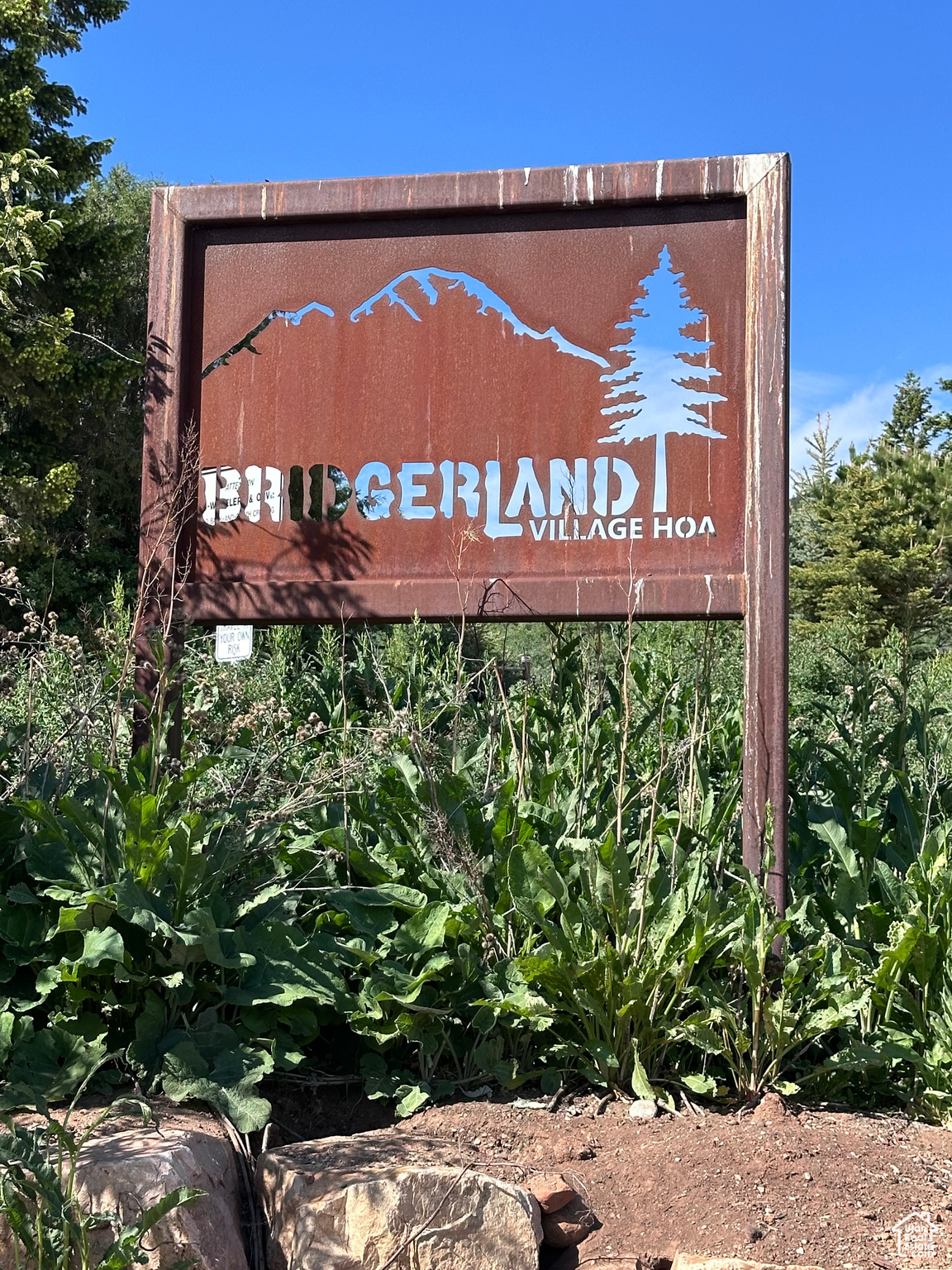 BRIDGERLAND - Land
