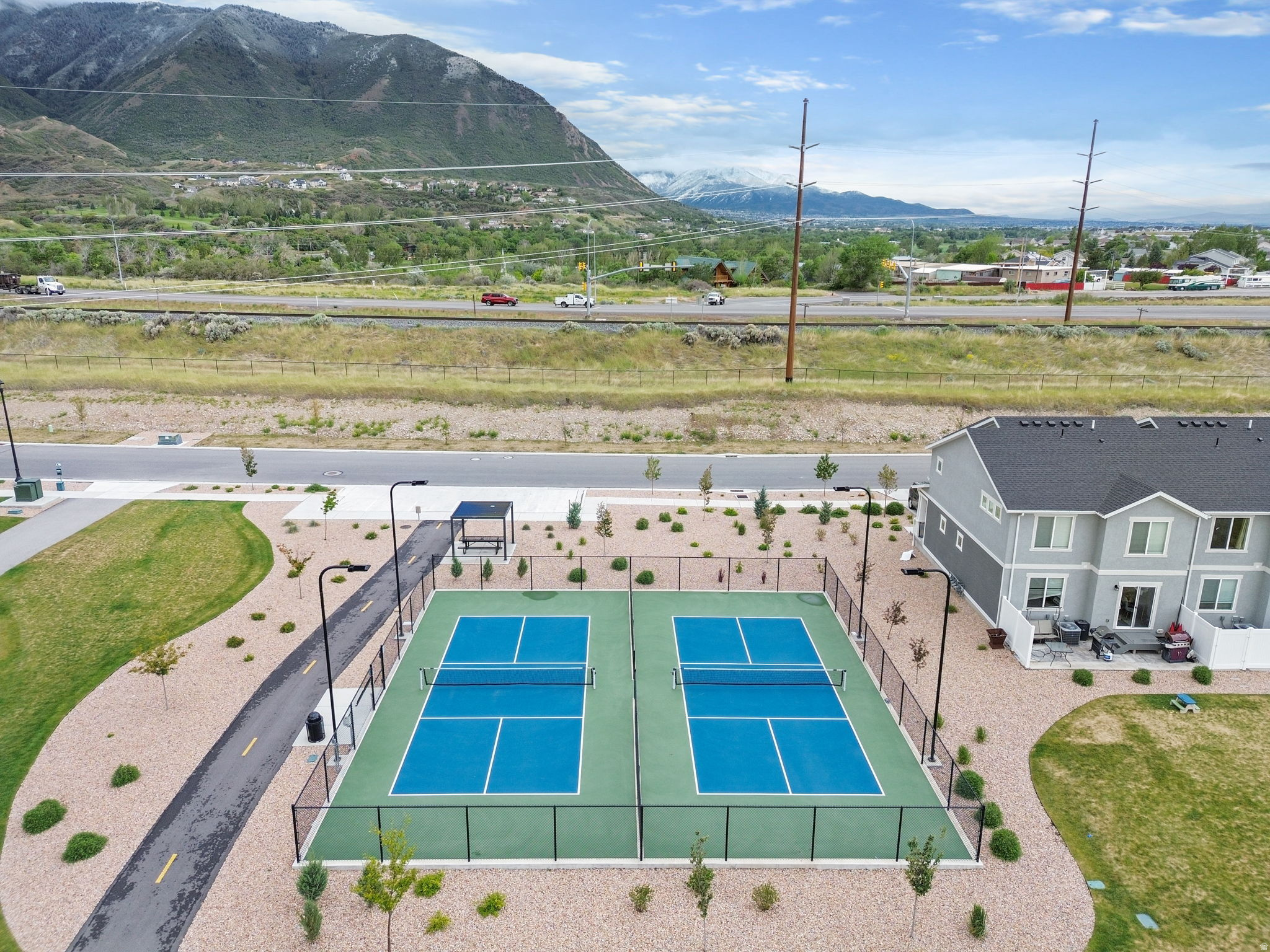 QUIET VALLEY - Residential