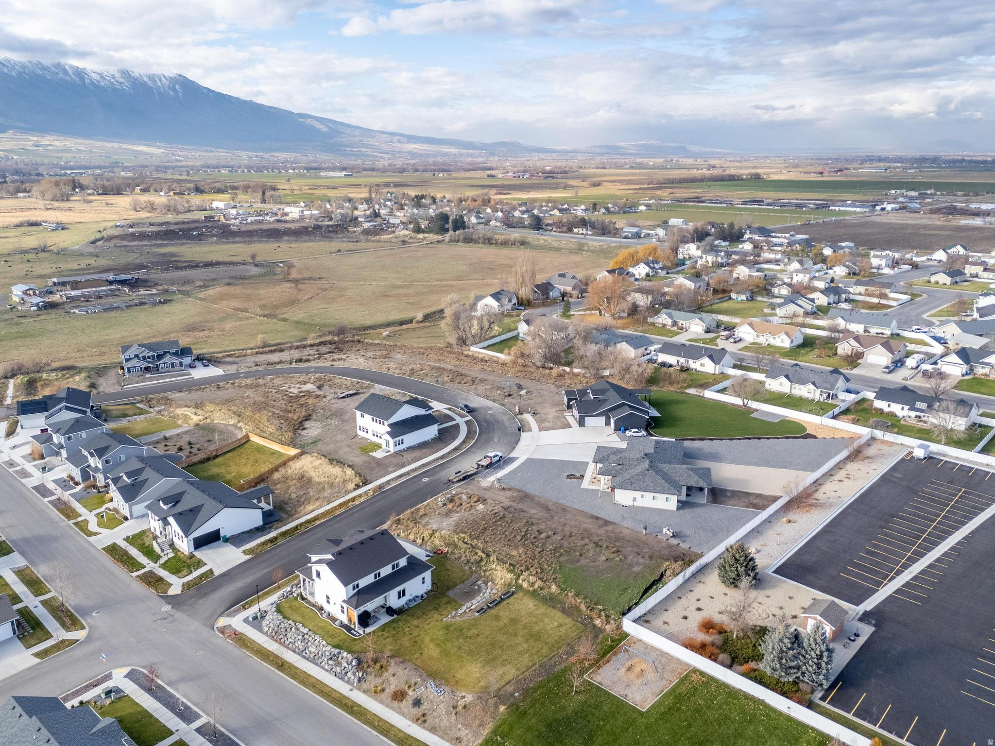 MOUNT STERLING - Land