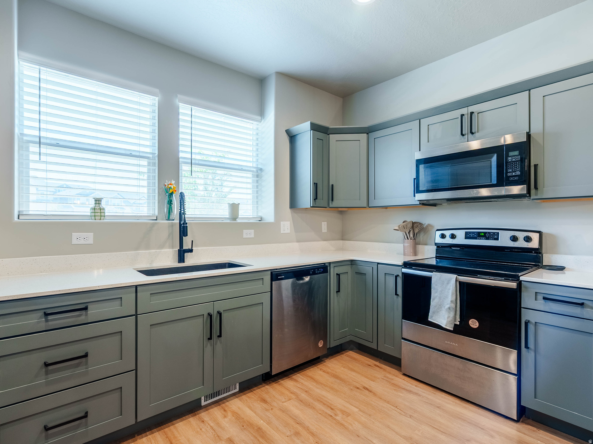 RIDGE - Residential