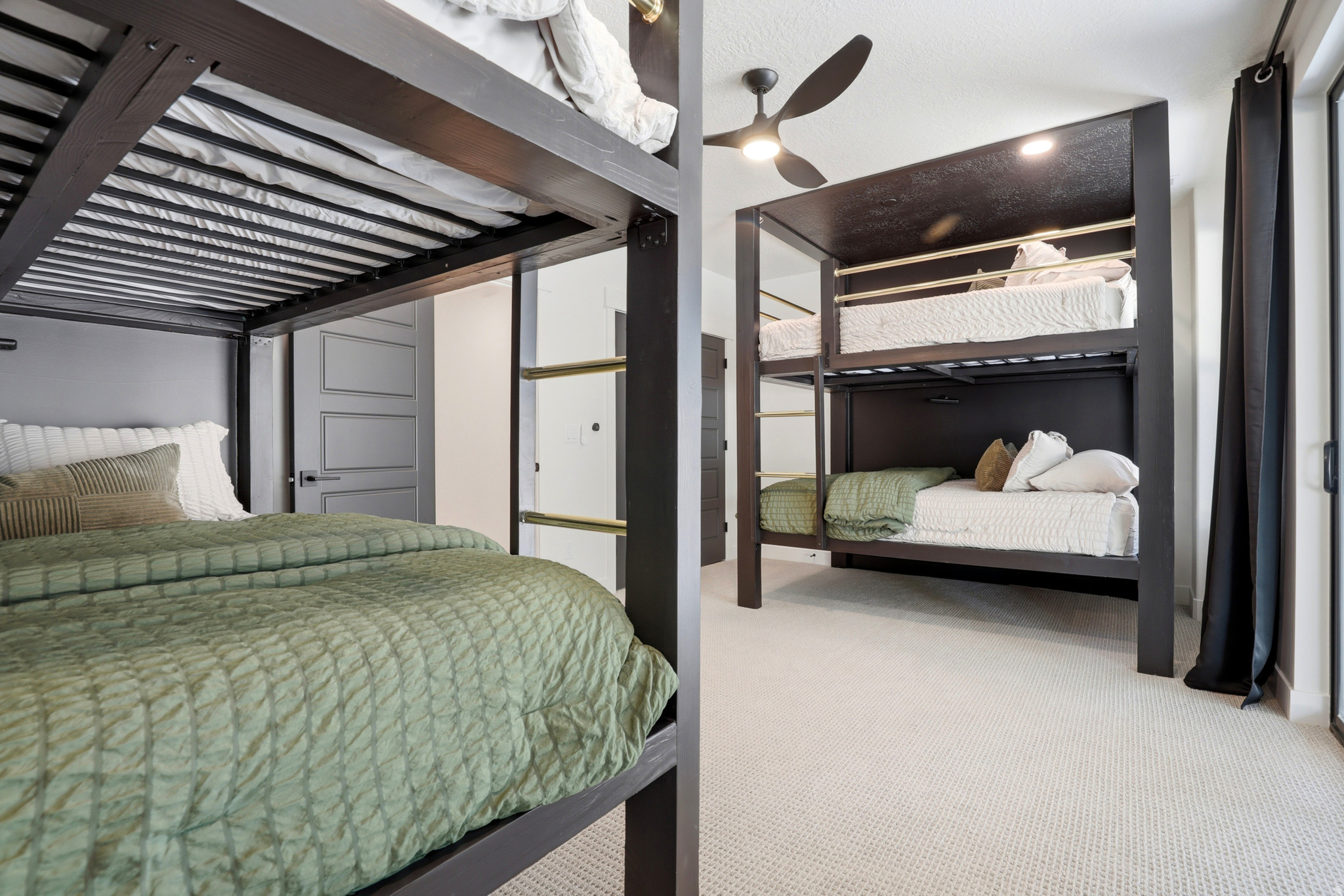 STAGECOACH ESTATES - Residential