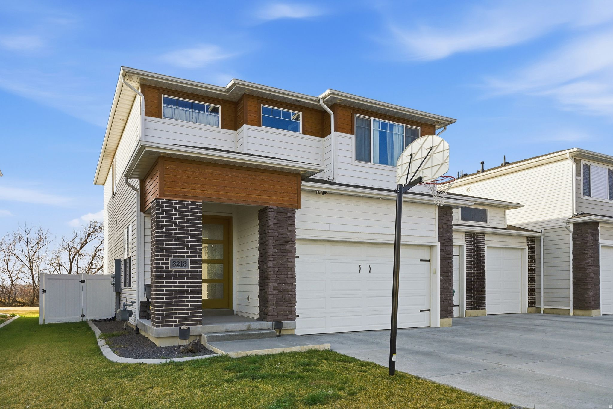 YULISA ESTATES - Residential