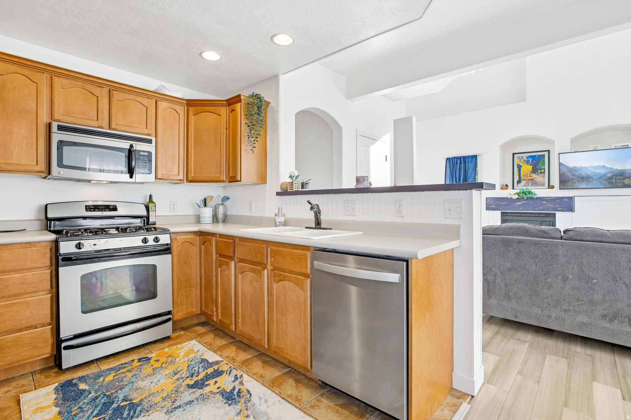 MEADOWS - Residential