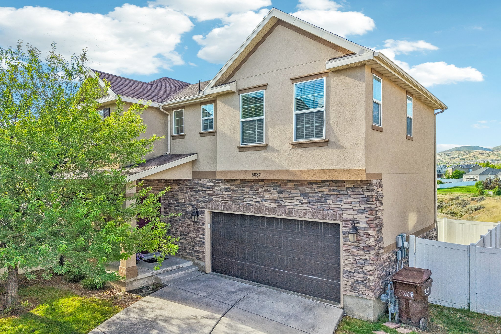 MEADOWS - Residential