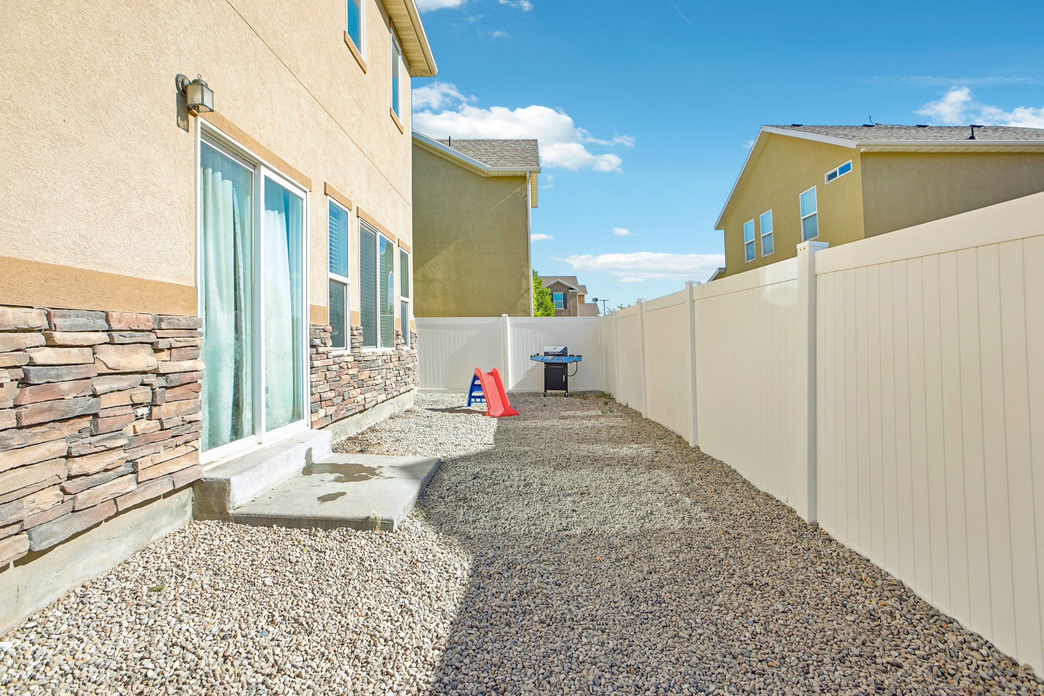 MEADOWS - Residential