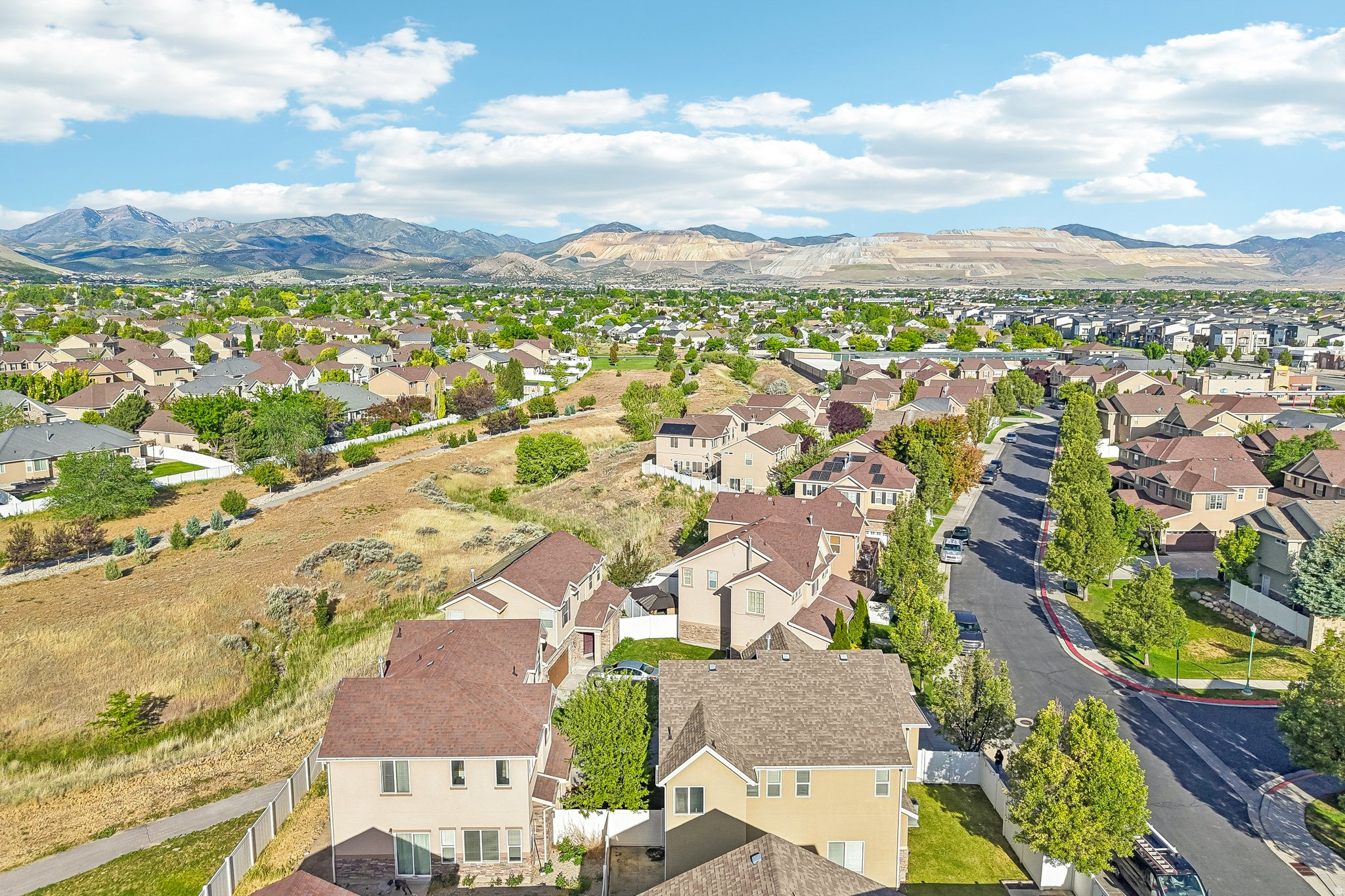 MEADOWS - Residential
