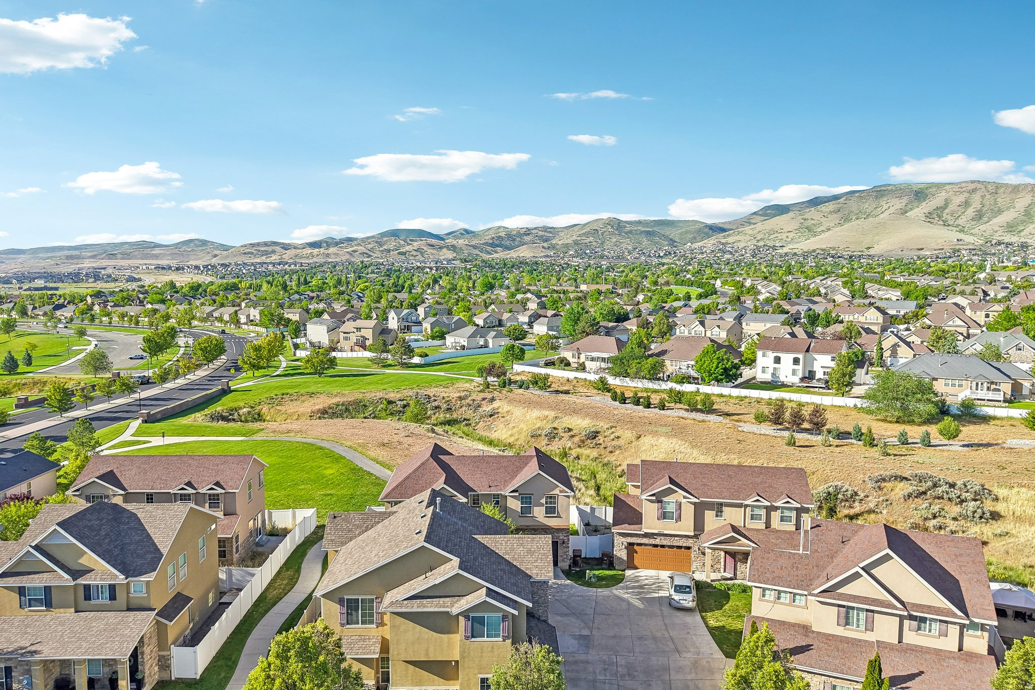 MEADOWS - Residential