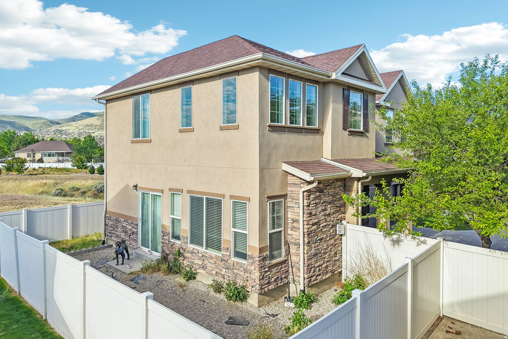 MEADOWS - Residential