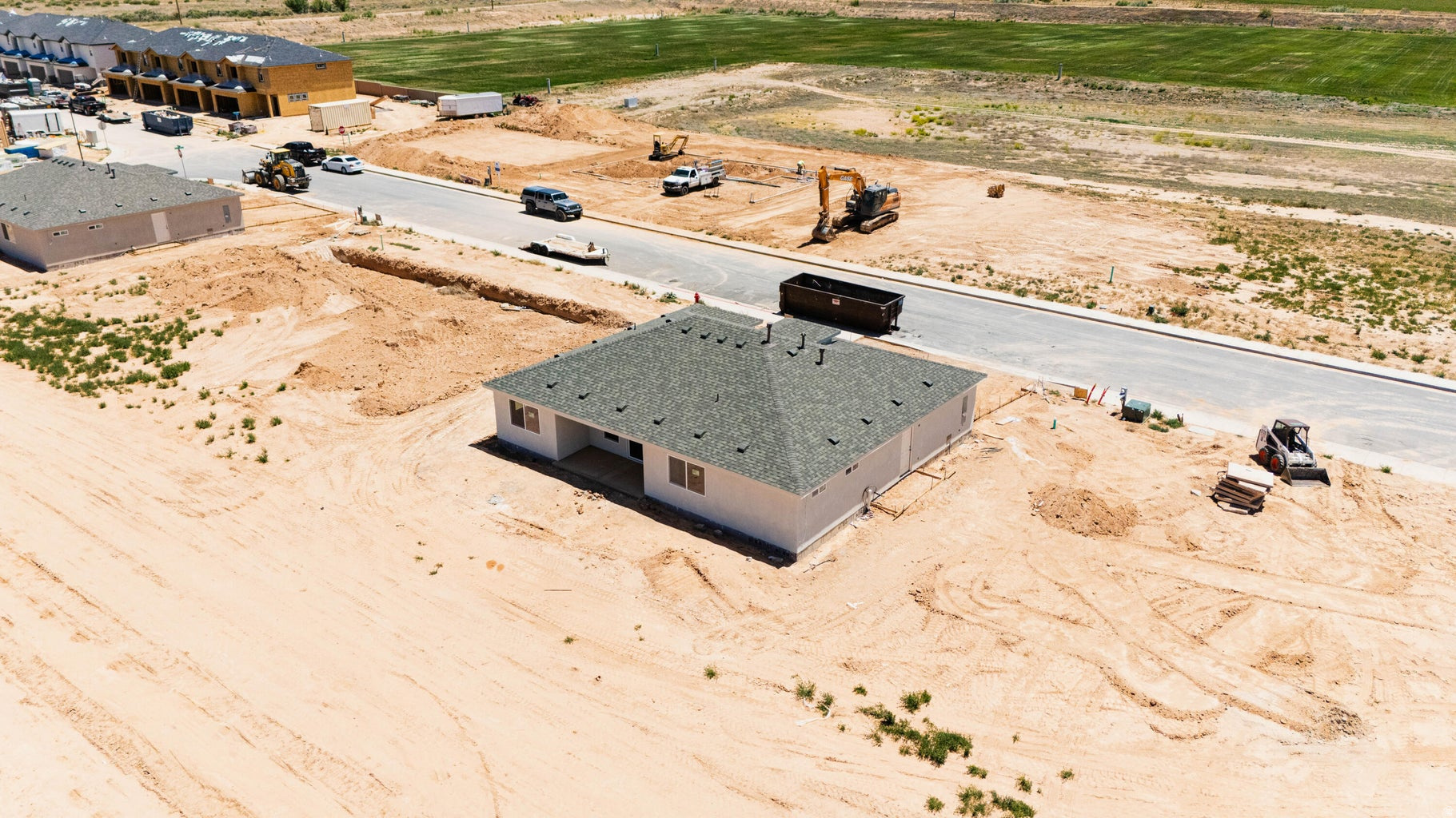 IRON WEST - Residential
