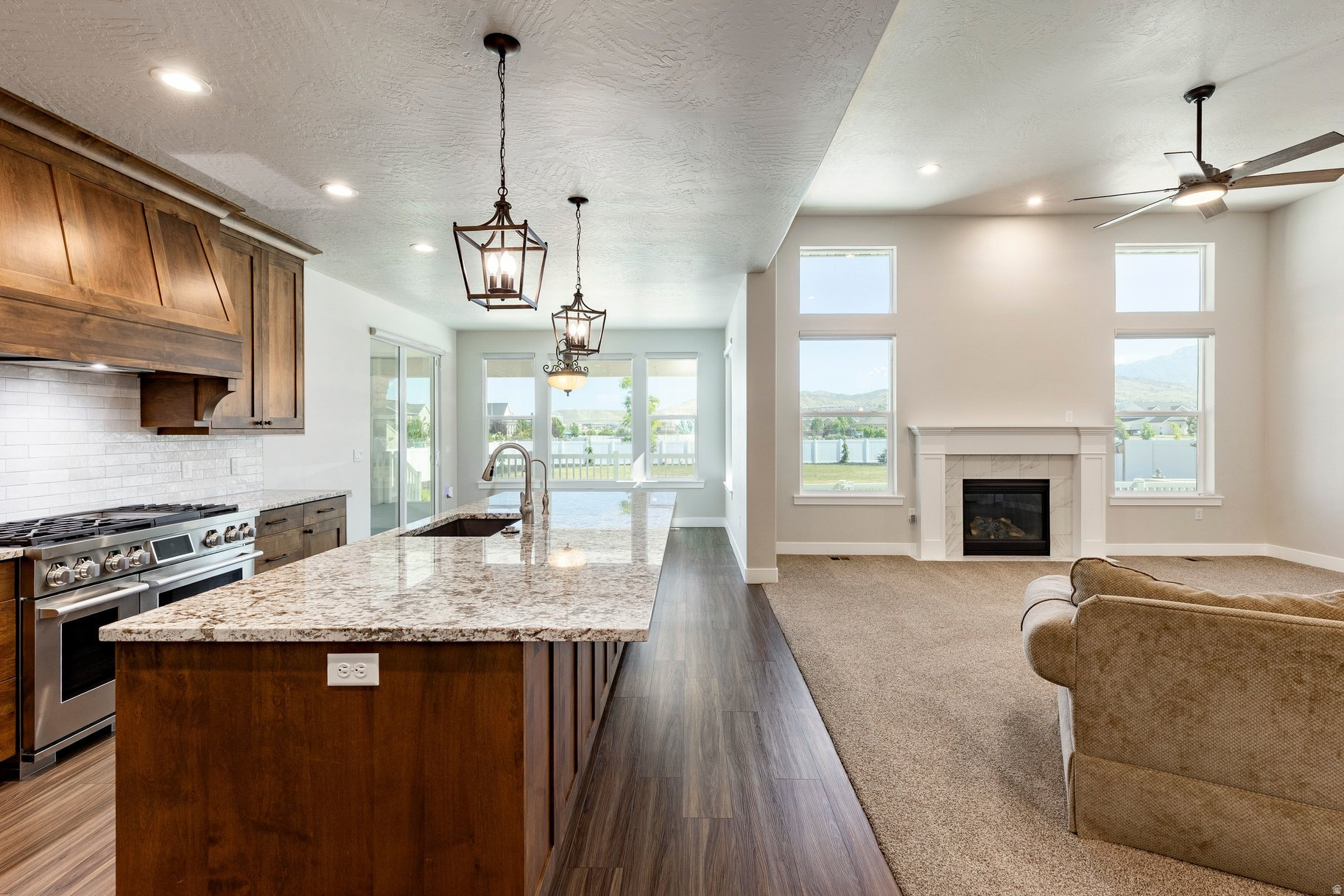 COLLEDGE FARMS - Residential