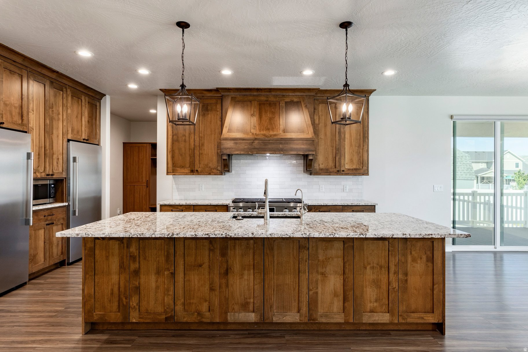 COLLEDGE FARMS - Residential