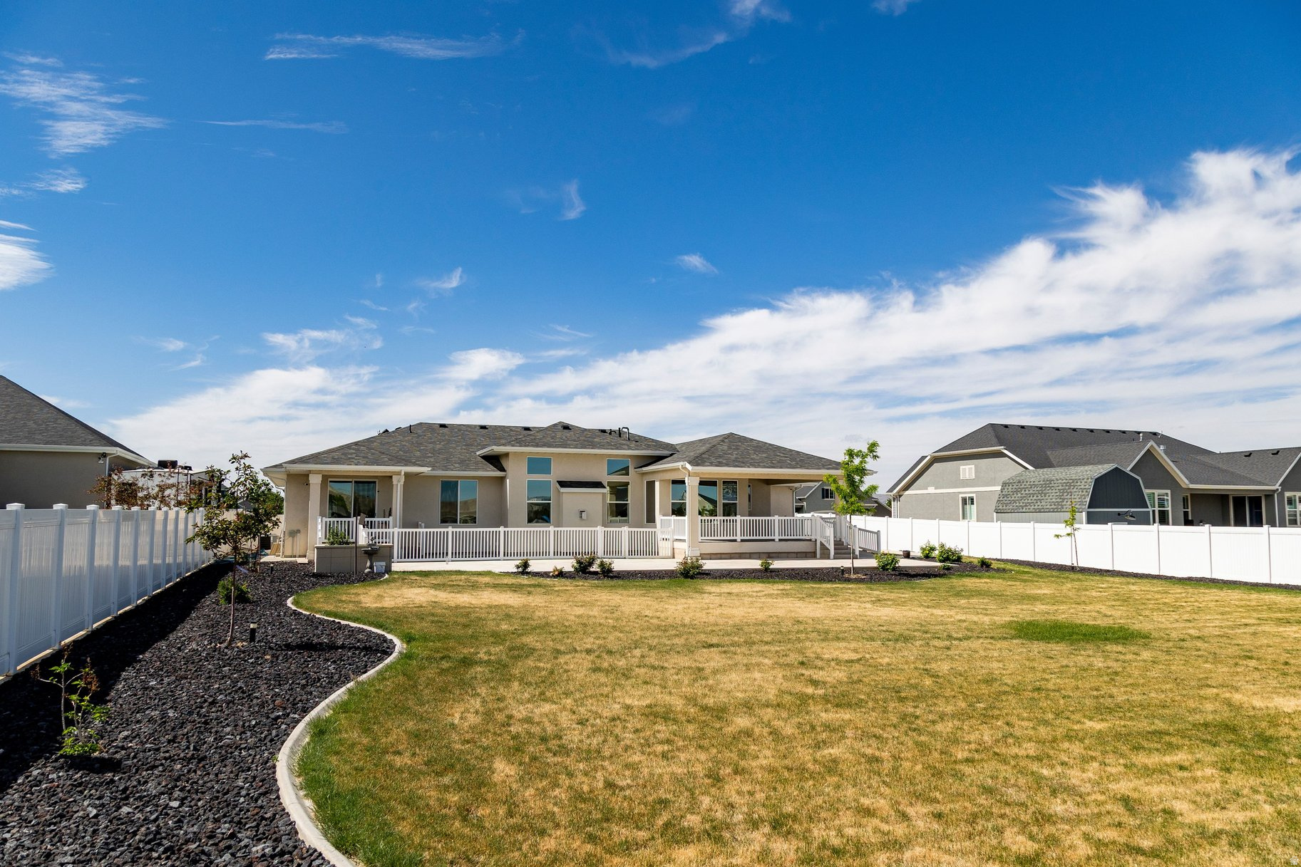COLLEDGE FARMS - Residential