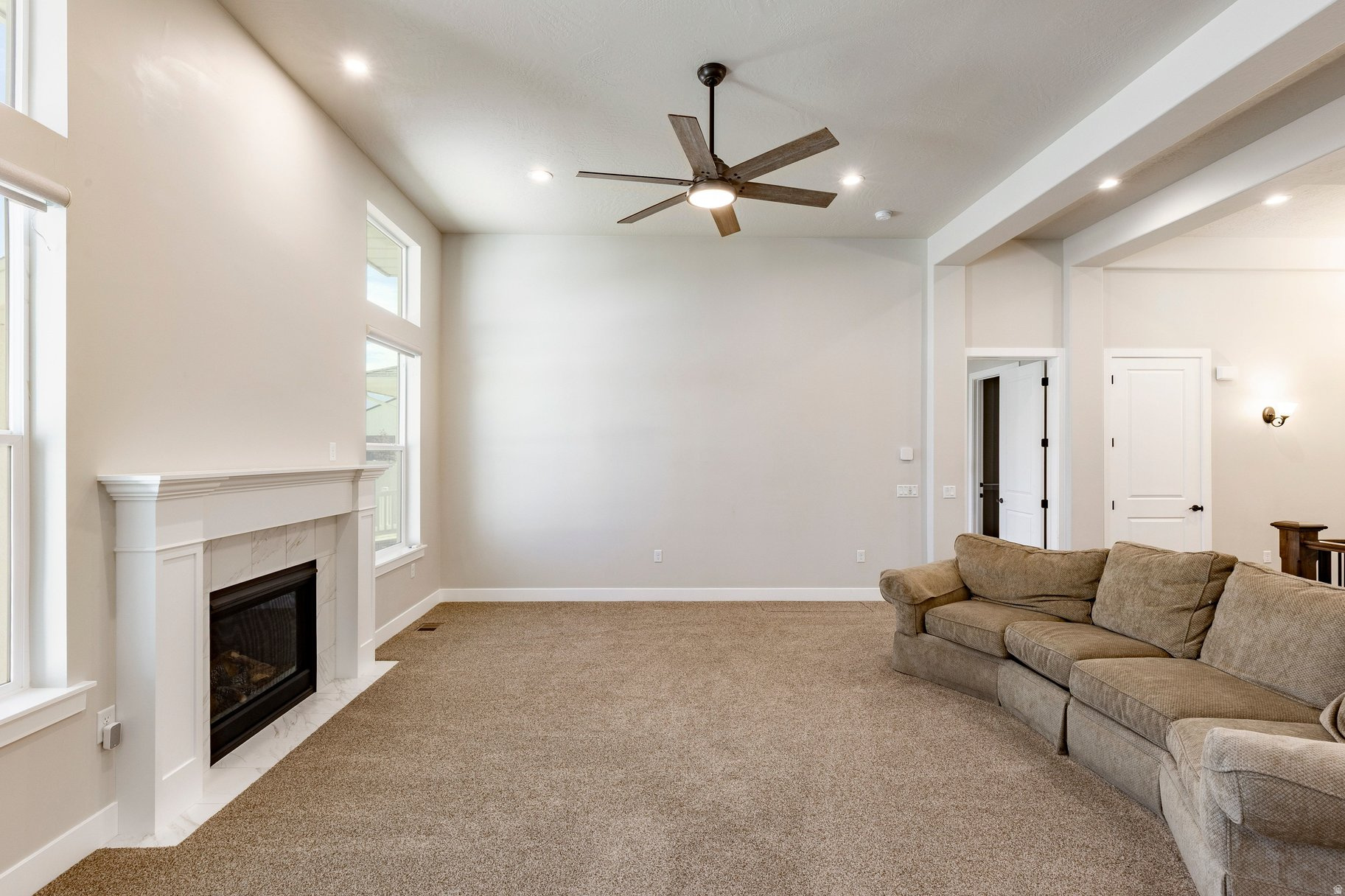 COLLEDGE FARMS - Residential
