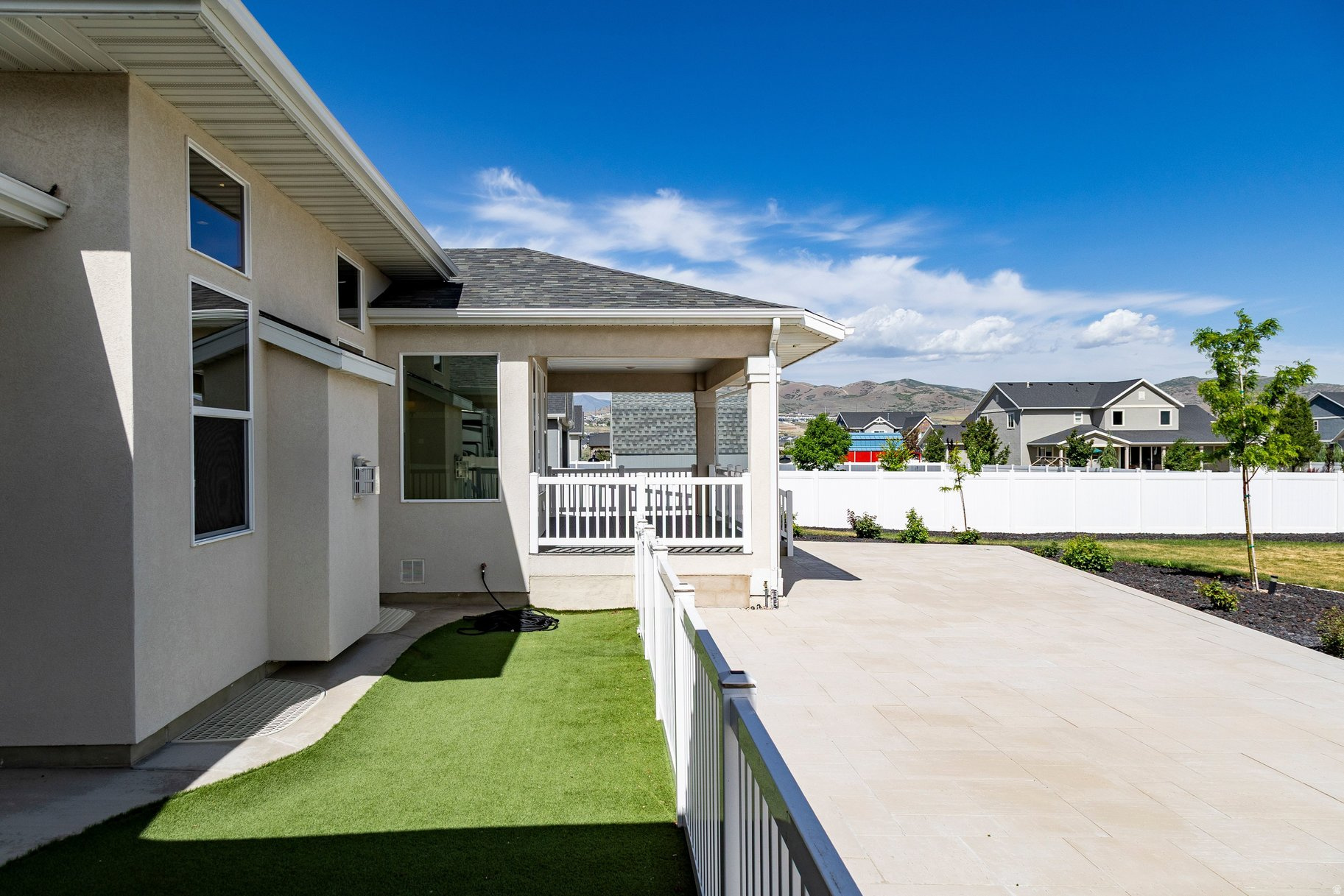 COLLEDGE FARMS - Residential