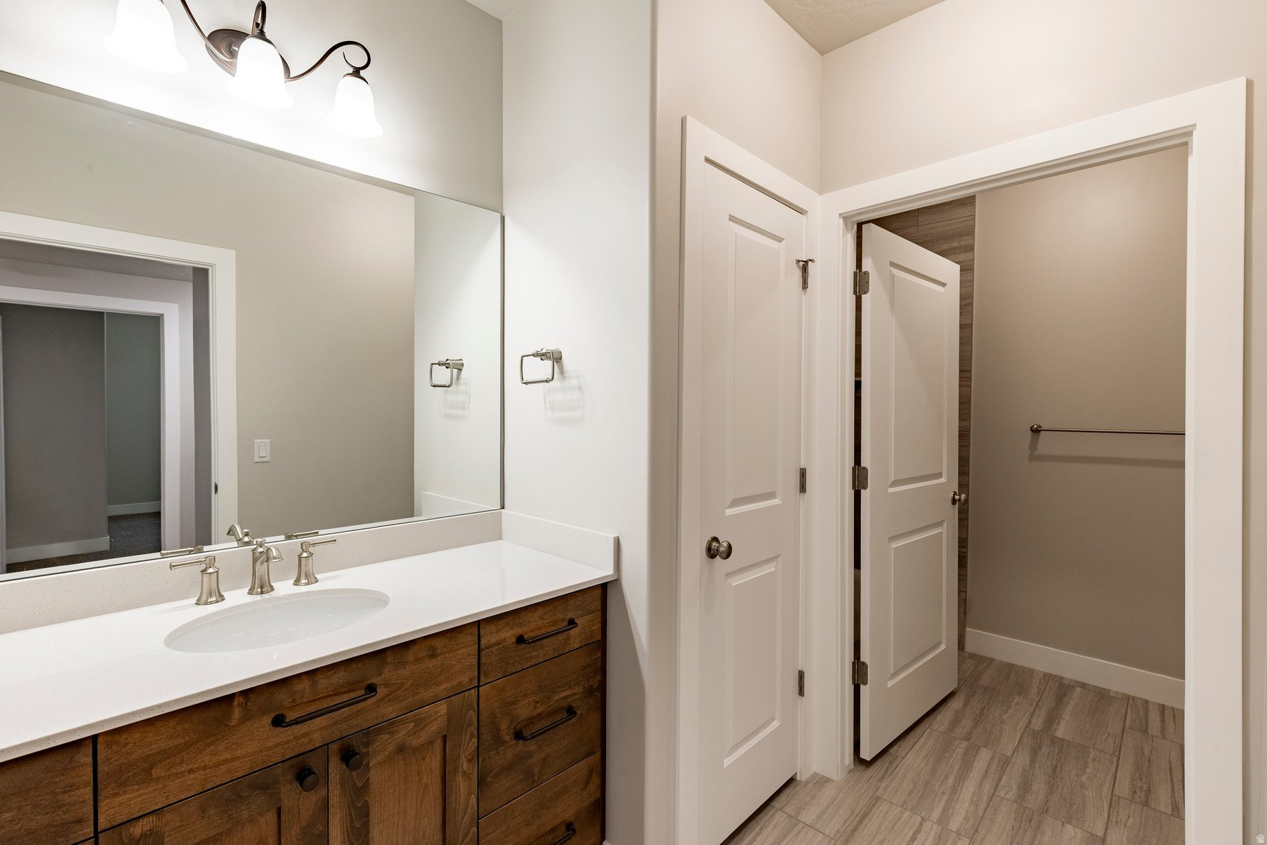 COLLEDGE FARMS - Residential