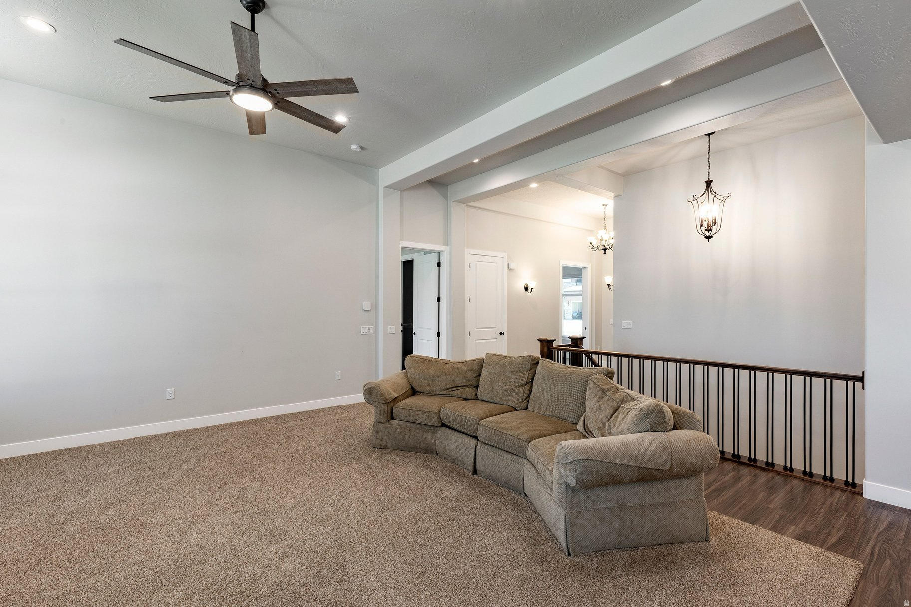 COLLEDGE FARMS - Residential