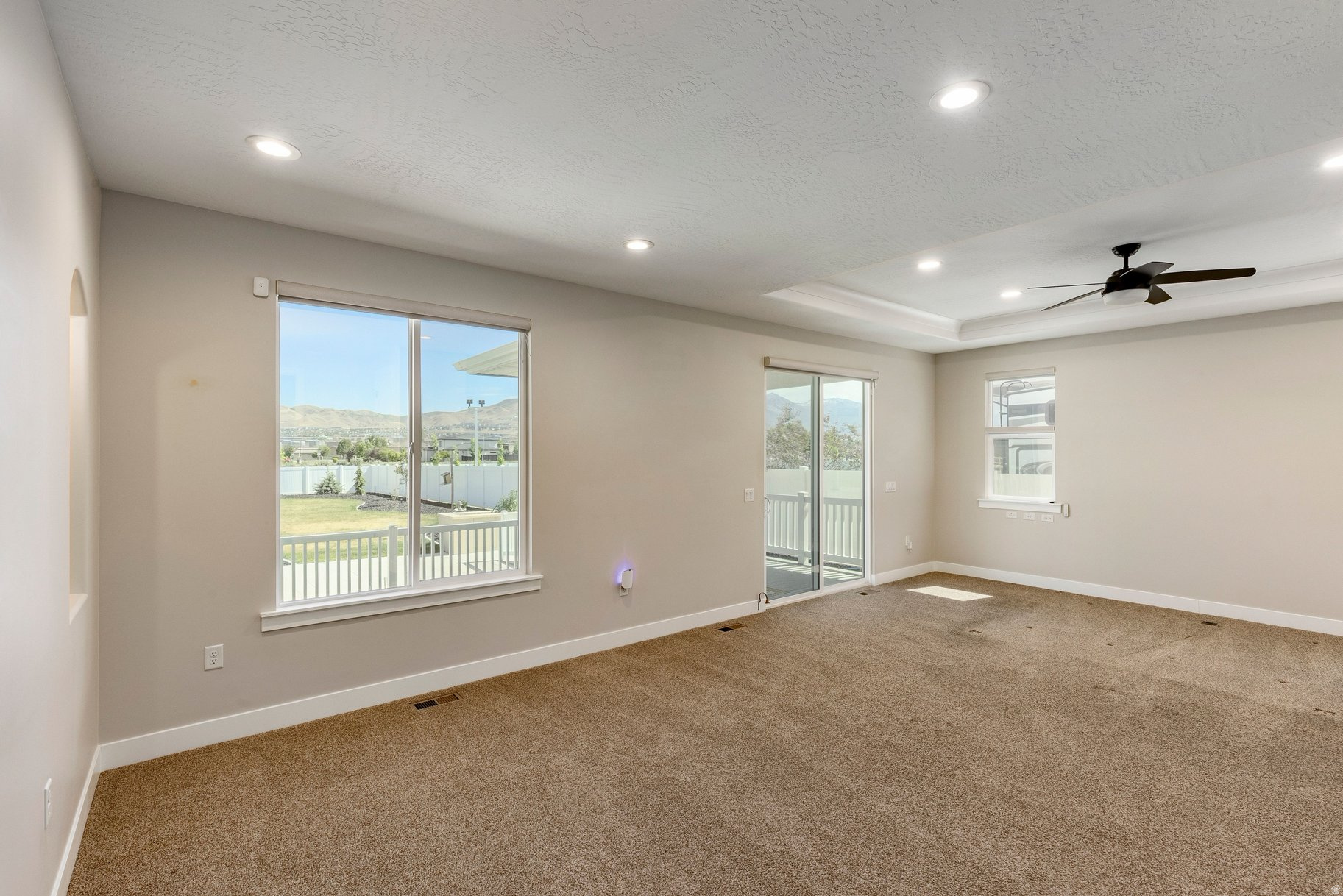 COLLEDGE FARMS - Residential