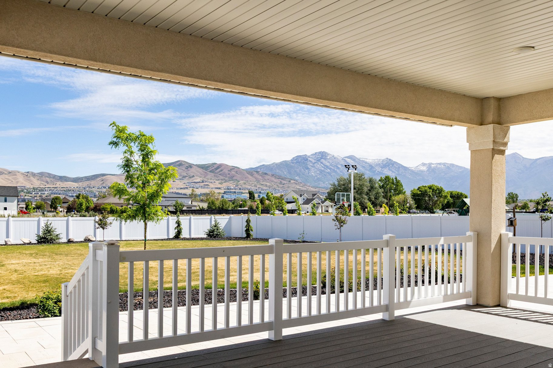 COLLEDGE FARMS - Residential
